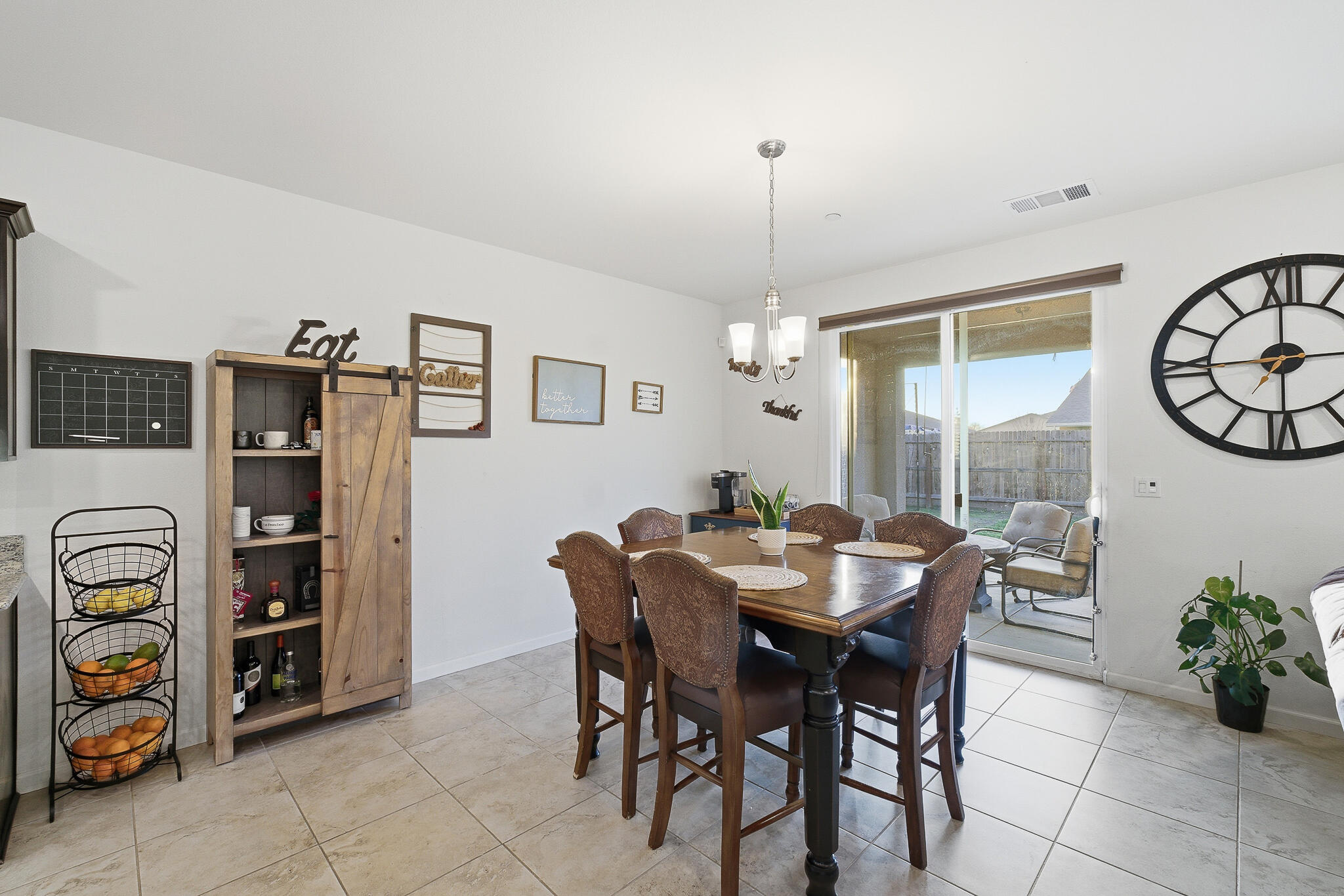 703 S Grand St, Visalia, CA 93292