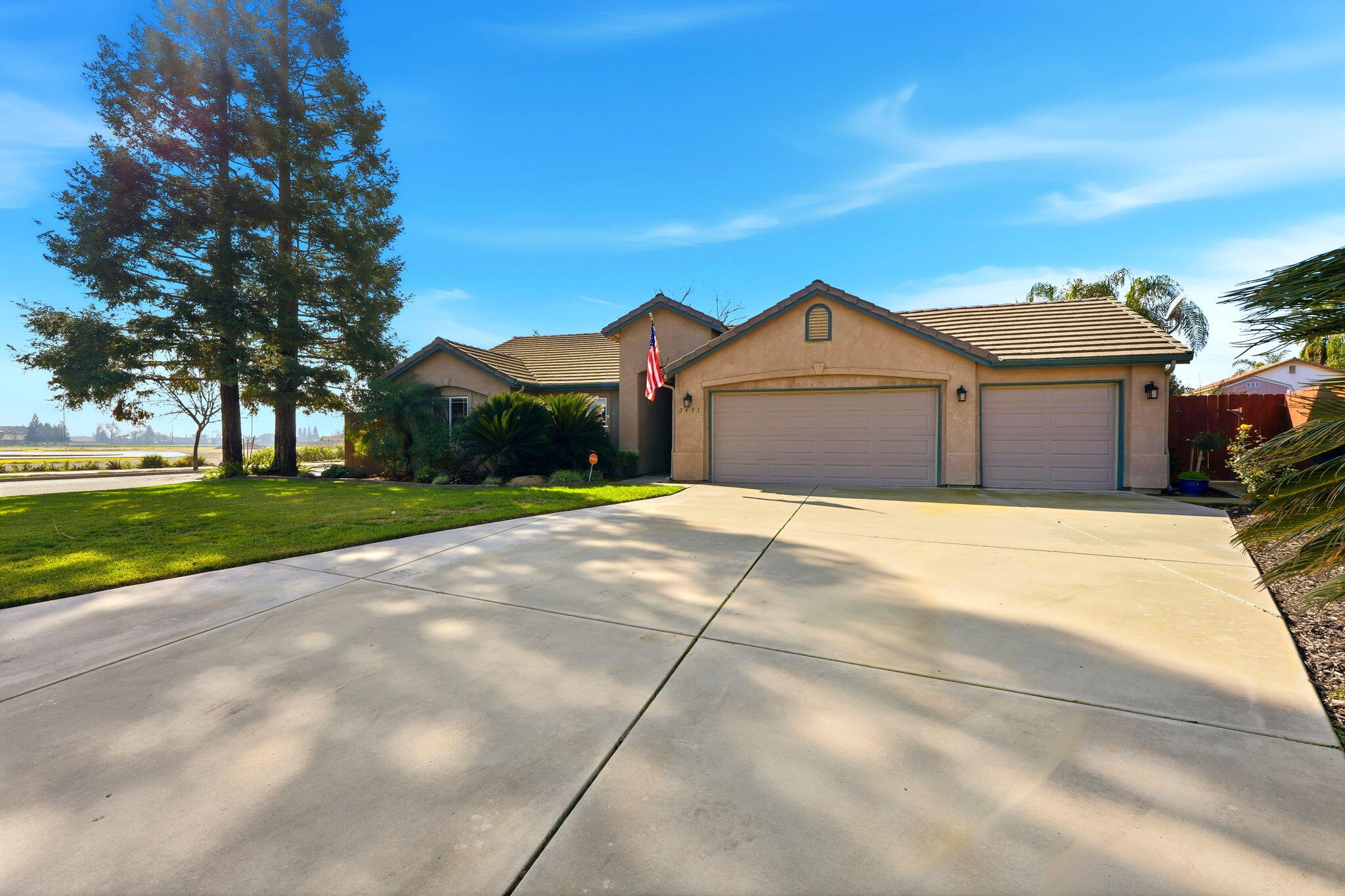 2431 S Cedar St, Visalia, CA 93292