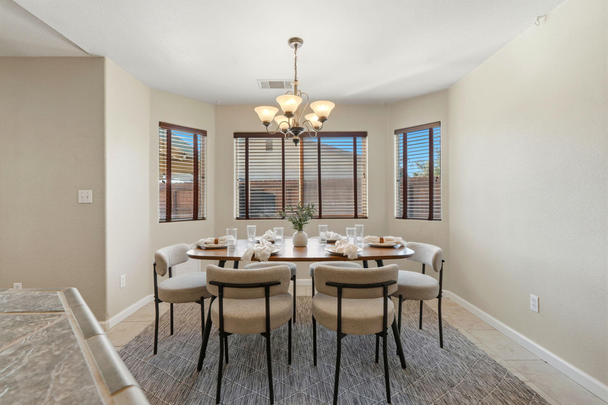 2431 S Cedar St, Visalia, CA 93292