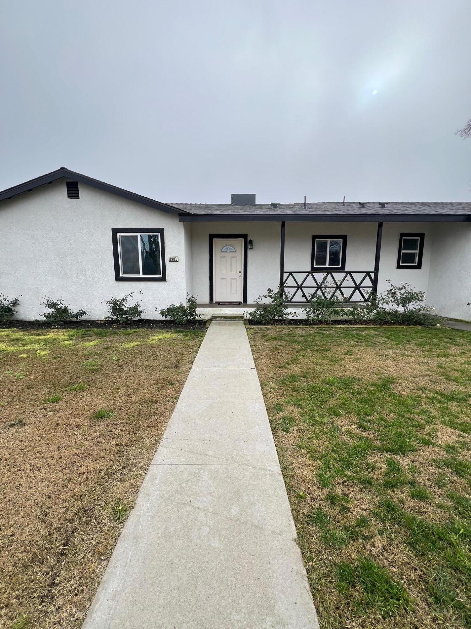 1901 Patterson Ave, Corcoran, CA 93212