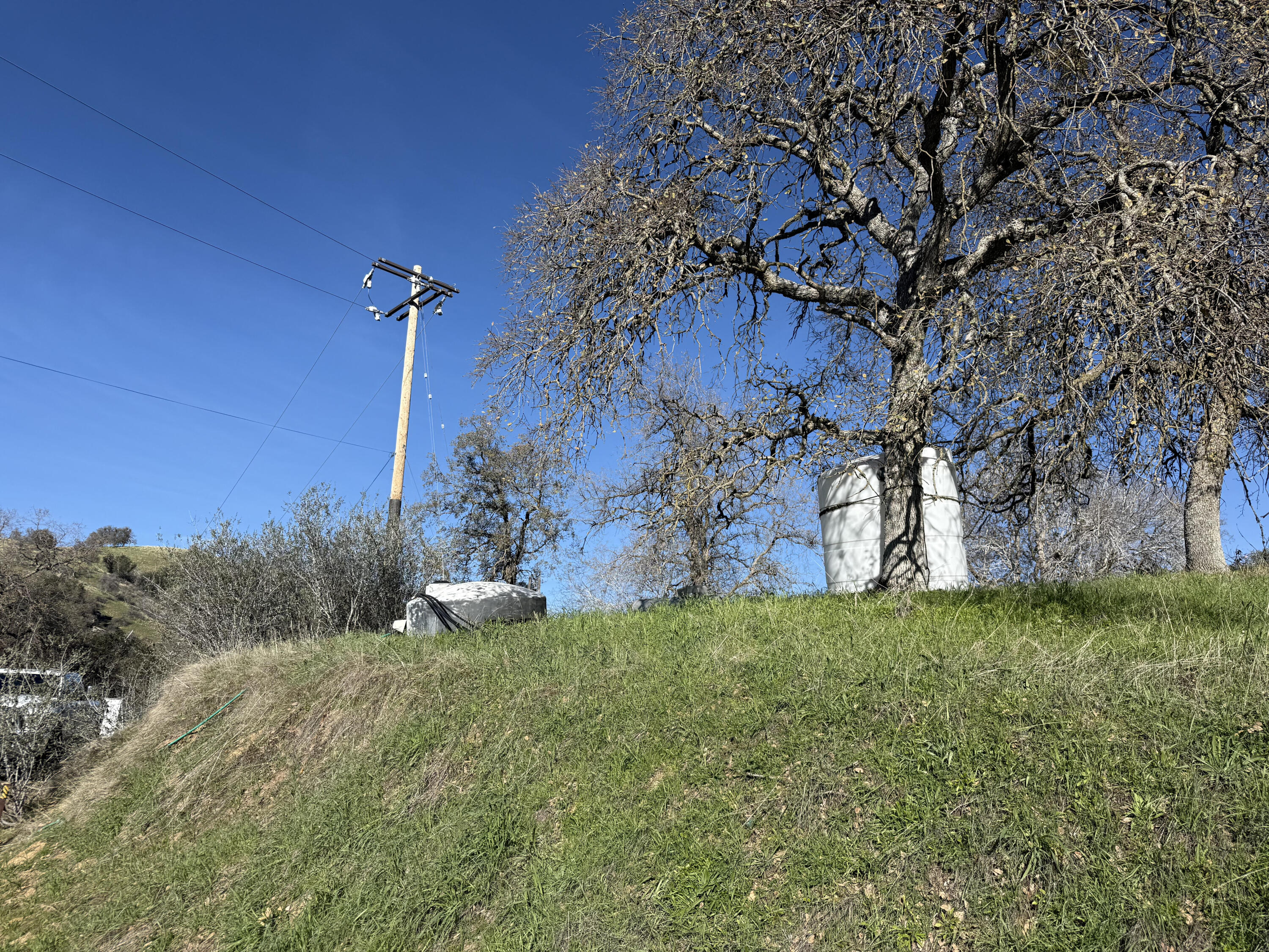 41505 Hot Springs Dr, California Hot Springs, CA 93207