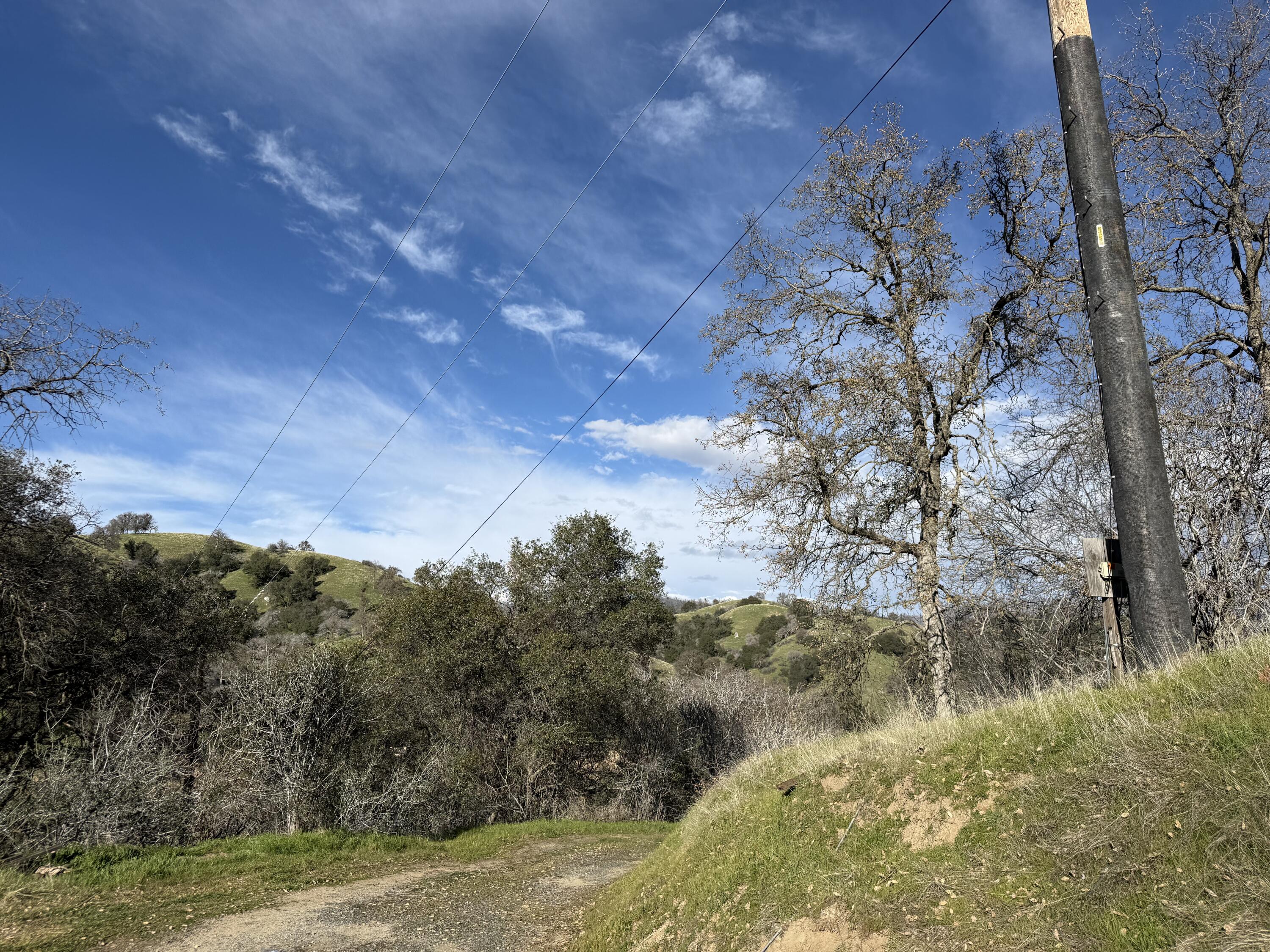 41505 Hot Springs Dr, California Hot Springs, CA 93207