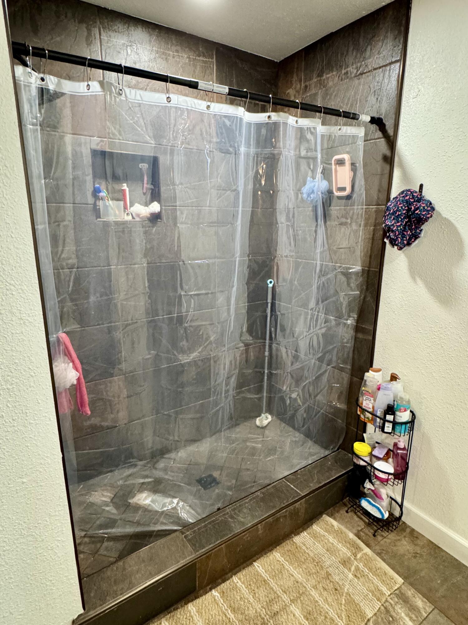 161 Linda Vista Dr, Lindsay, CA 93247