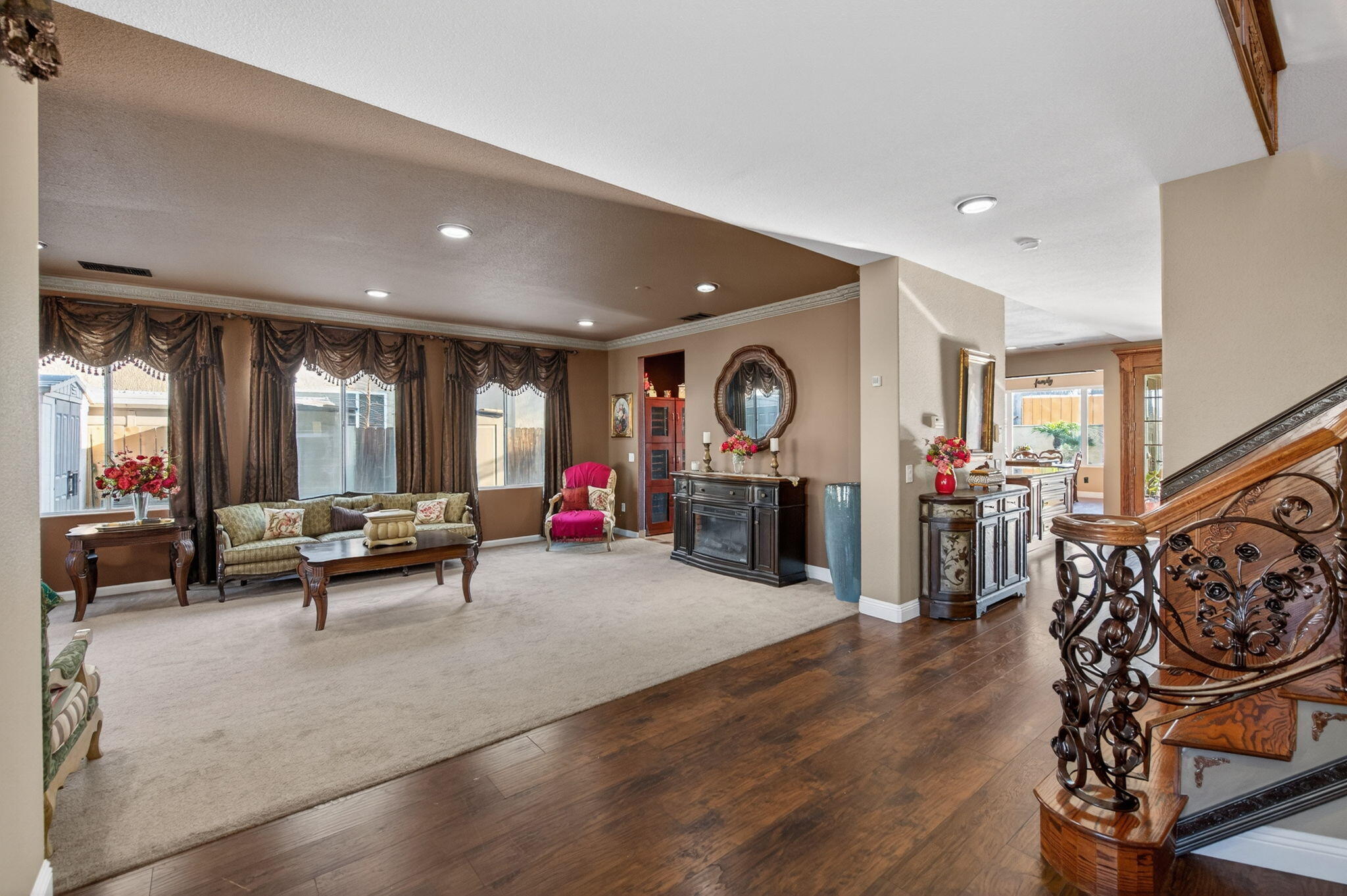 5733 W Babcock Ave, Visalia, CA 93291