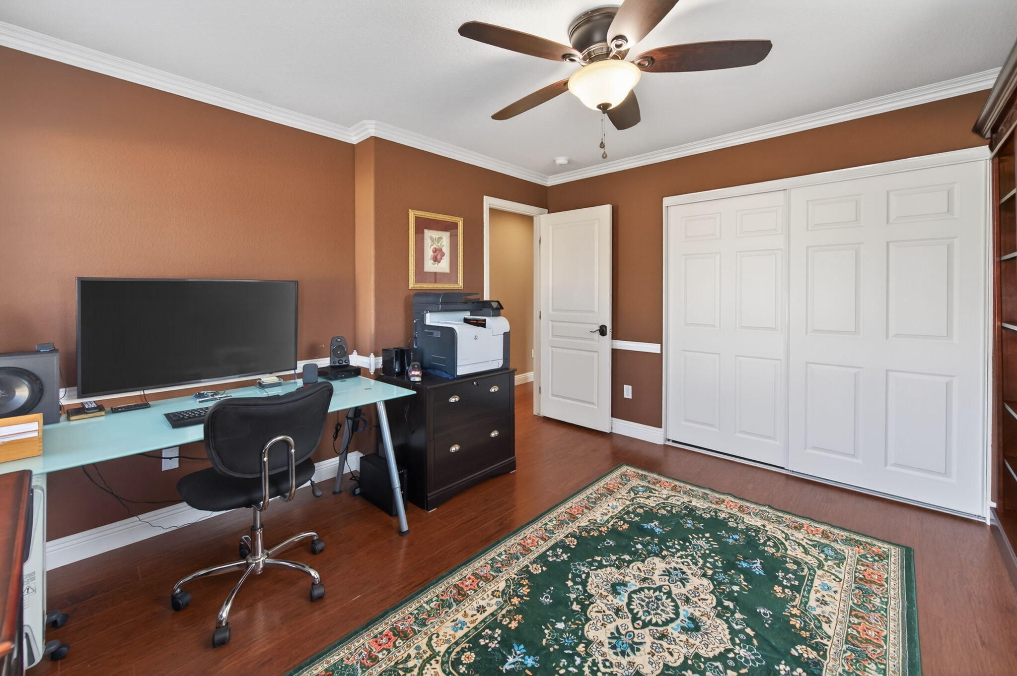 5733 W Babcock Ave, Visalia, CA 93291