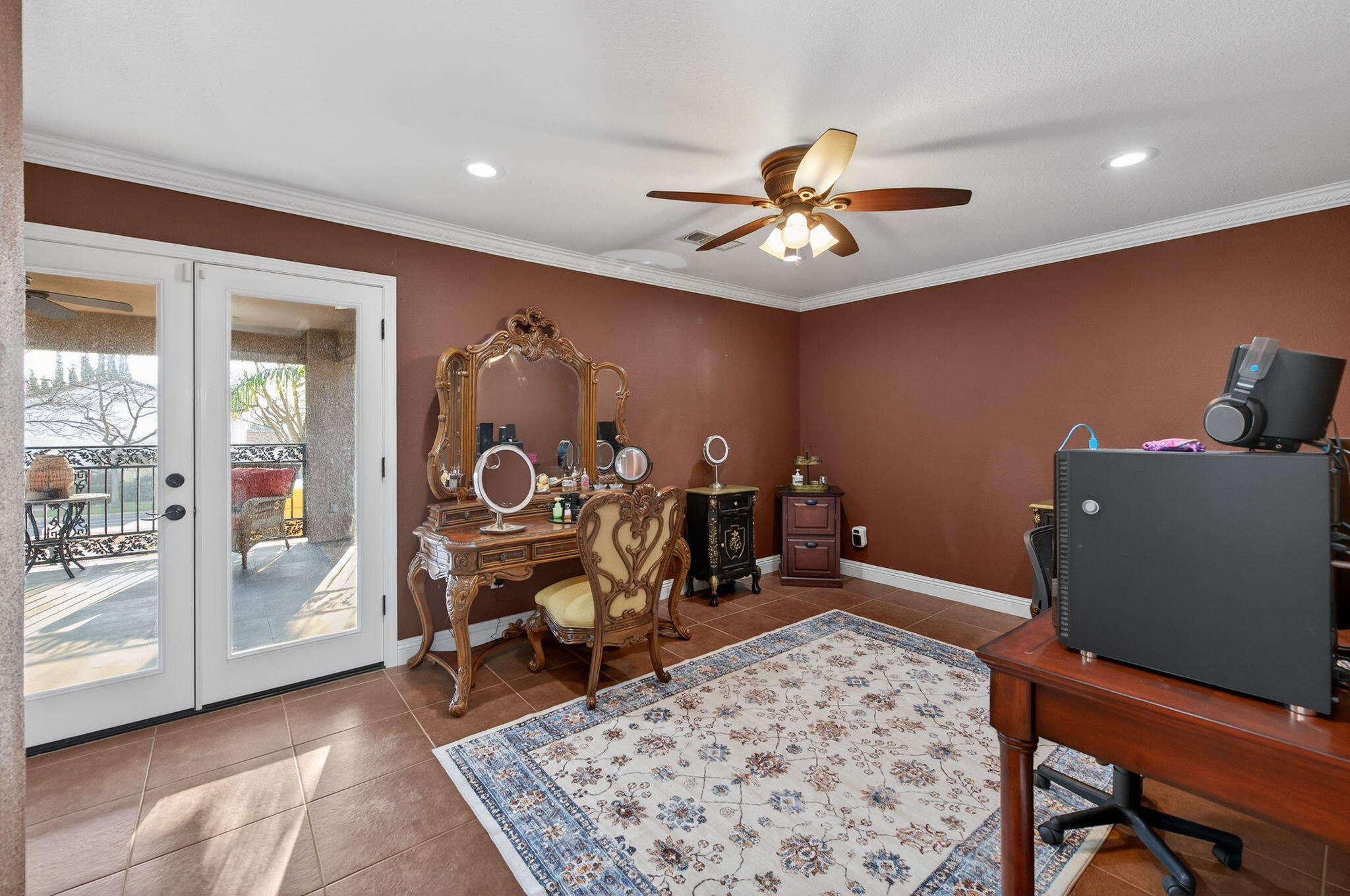 5733 W Babcock Ave, Visalia, CA 93291