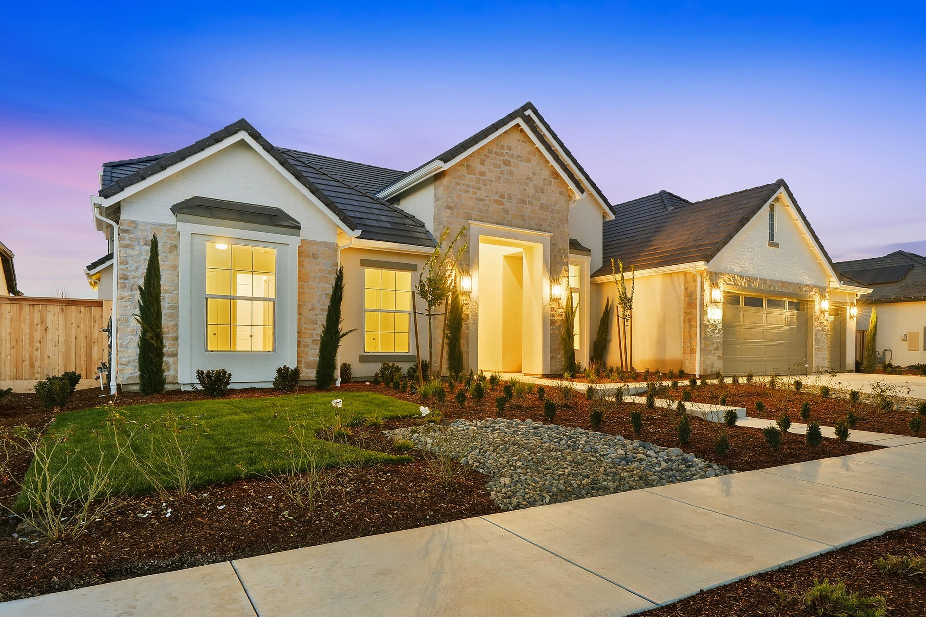 3602 W Oriole Ave, Visalia, CA 93291