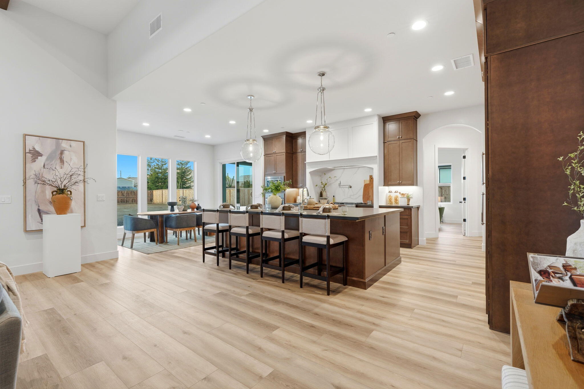 3602 W Oriole Ave, Visalia, CA 93291