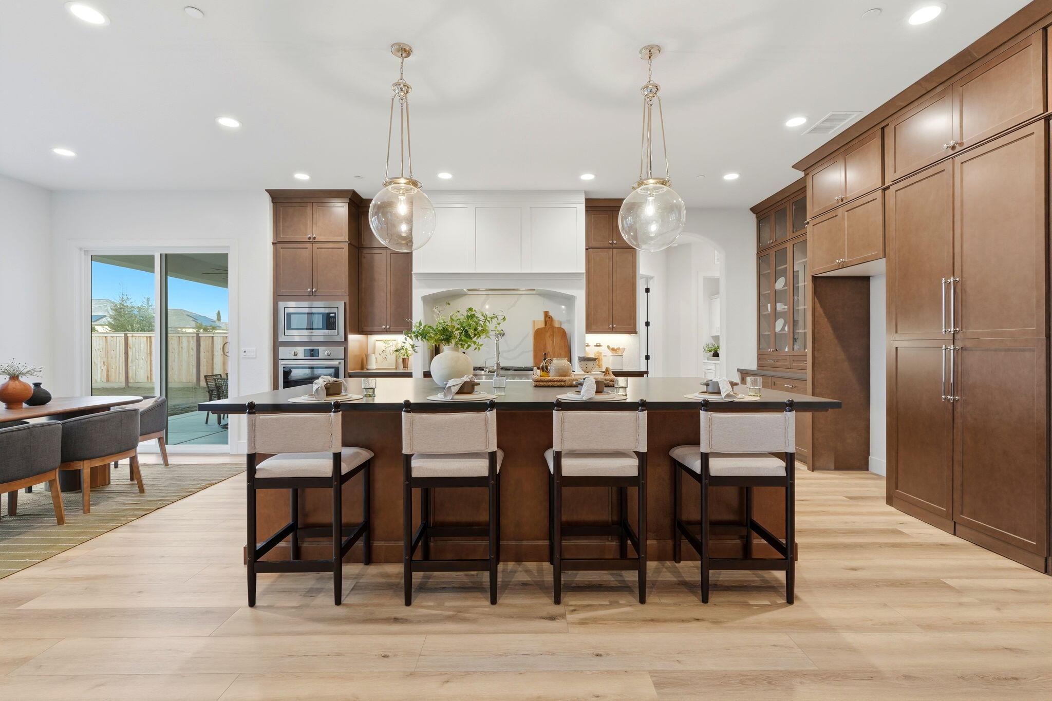 3602 W Oriole Ave, Visalia, CA 93291