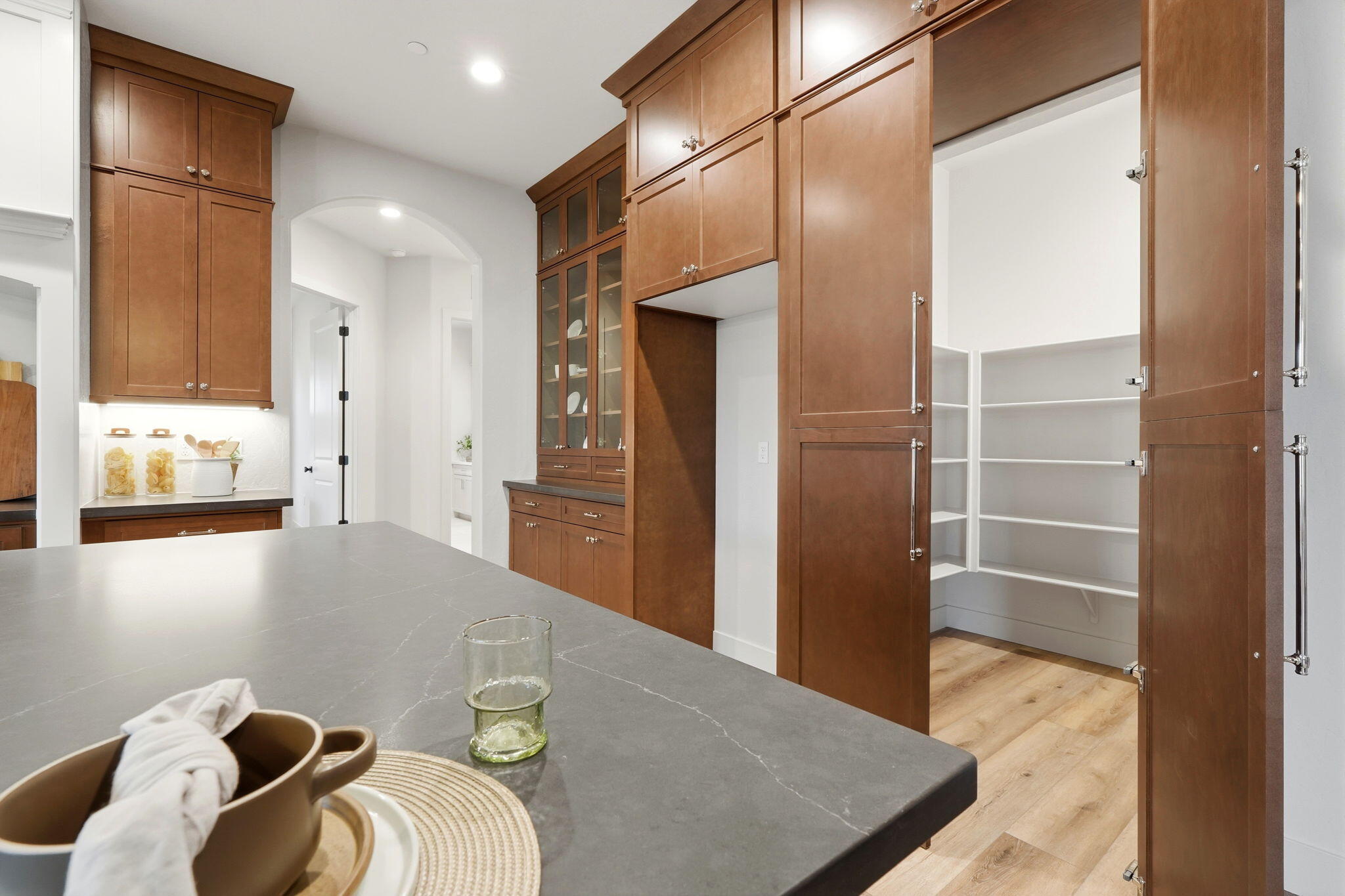 3602 W Oriole Ave, Visalia, CA 93291