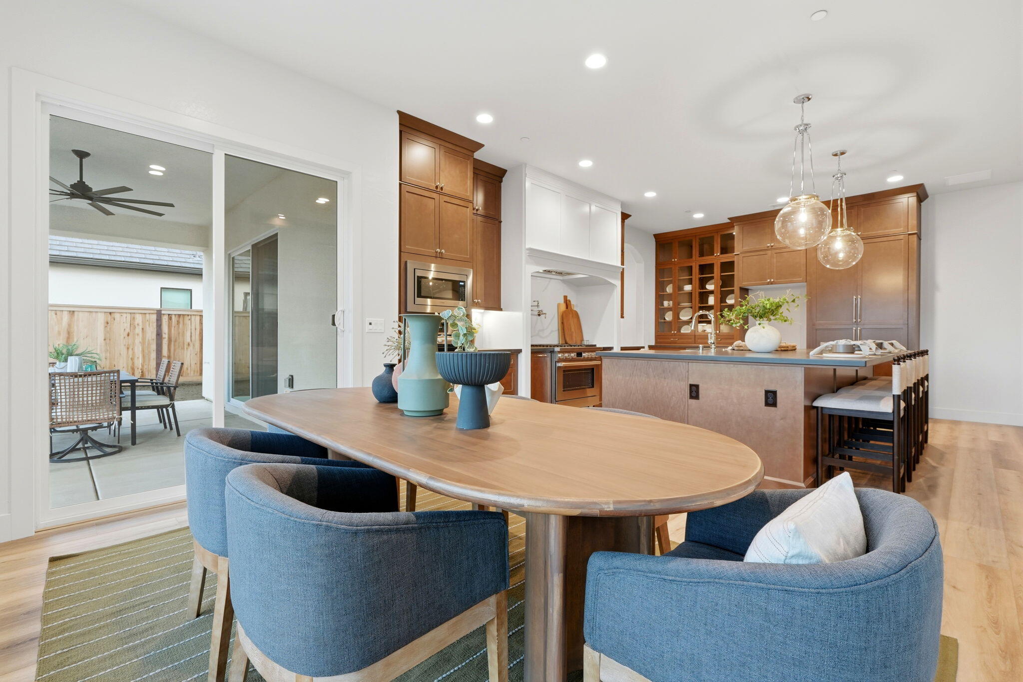 3602 W Oriole Ave, Visalia, CA 93291