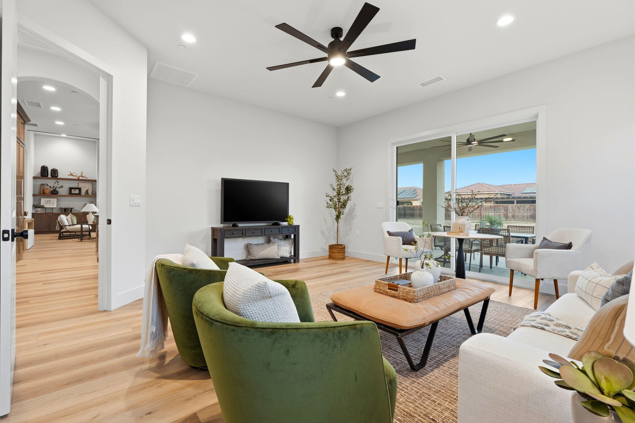 3602 W Oriole Ave, Visalia, CA 93291