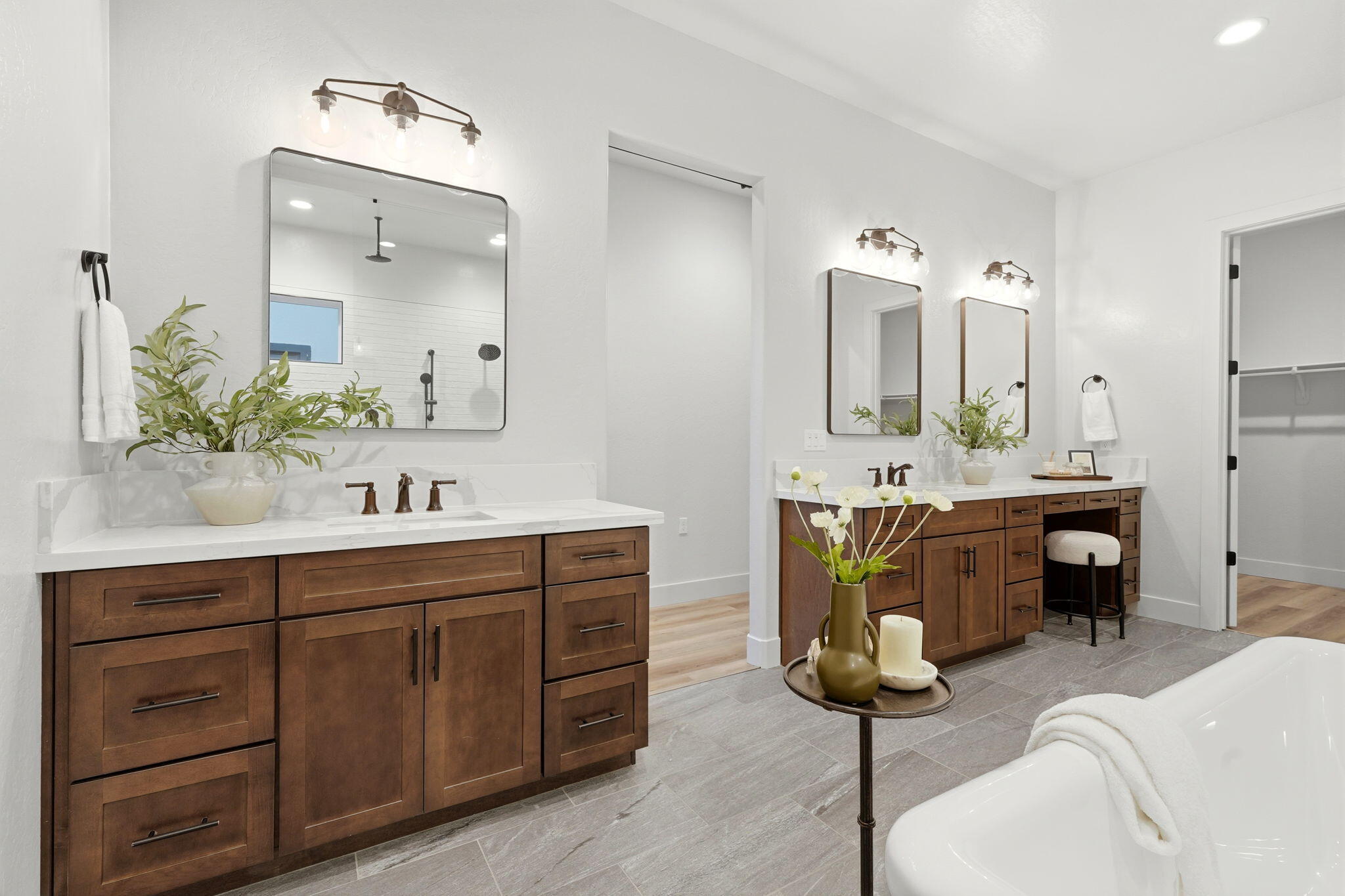 3602 W Oriole Ave, Visalia, CA 93291