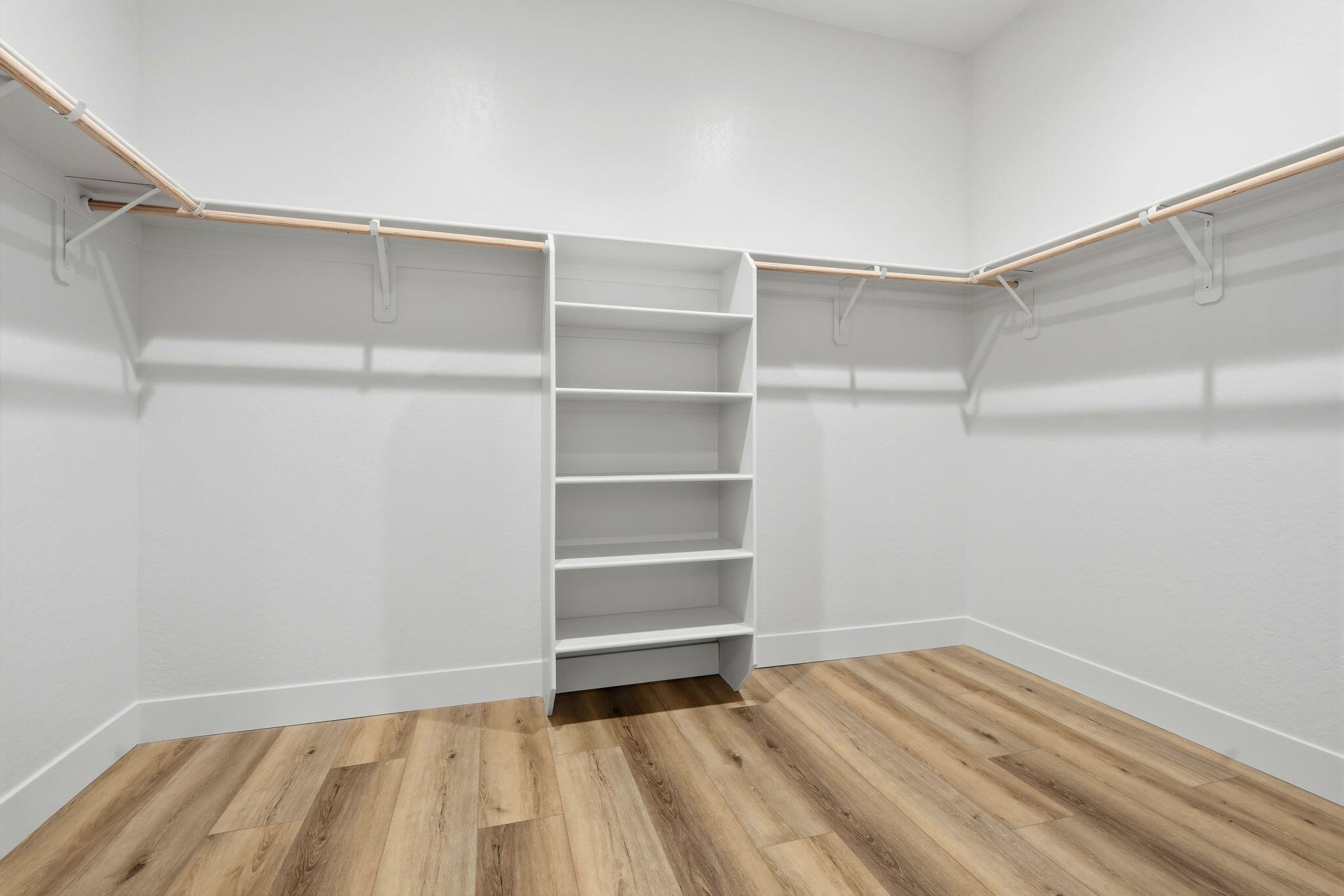 3602 W Oriole Ave, Visalia, CA 93291