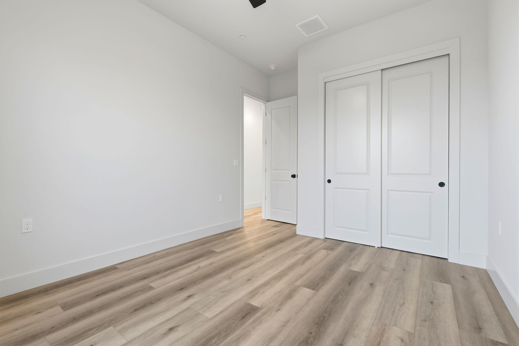 3602 W Oriole Ave, Visalia, CA 93291