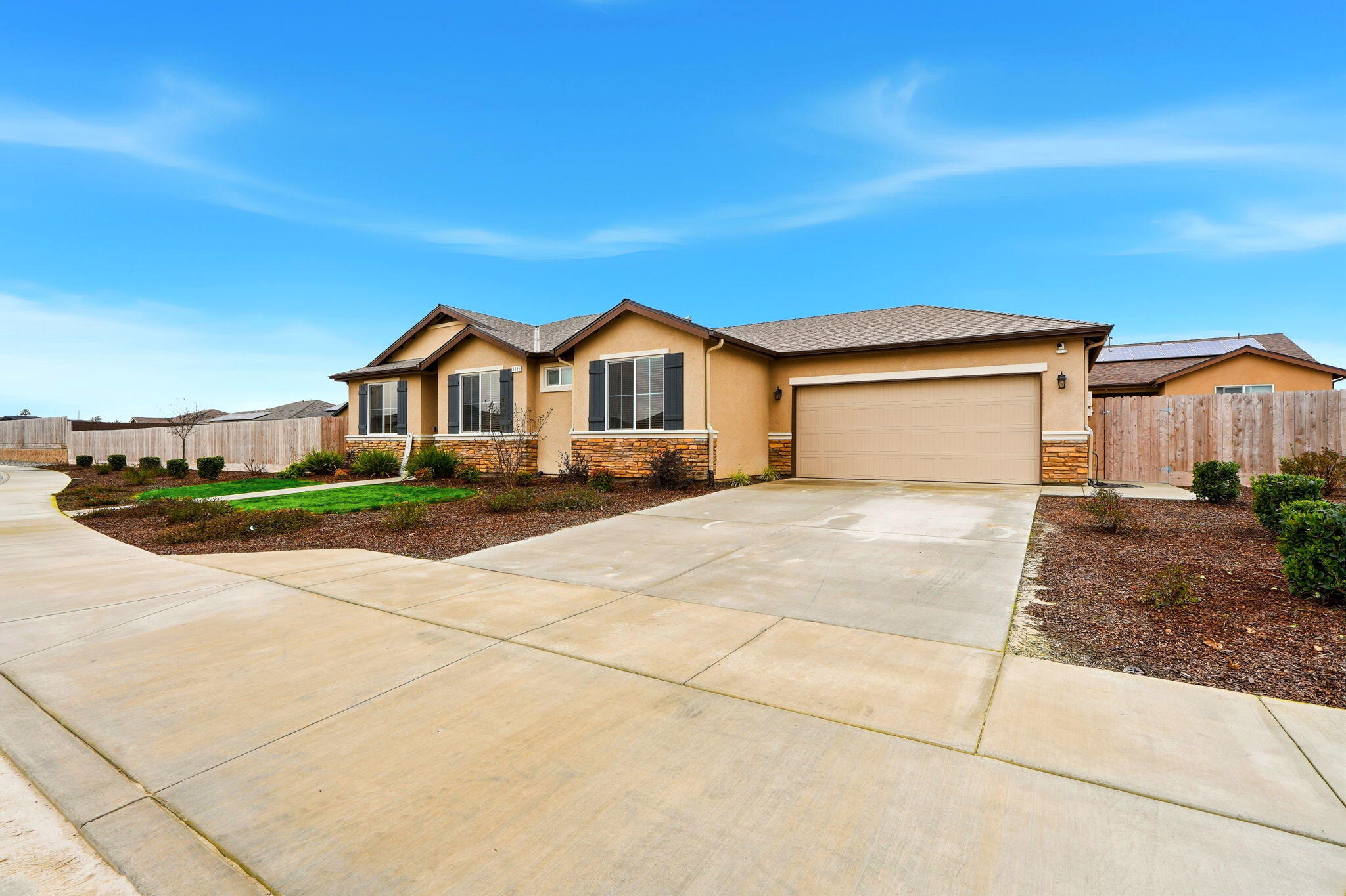 3125 Seymour St, Tulare, CA 93274