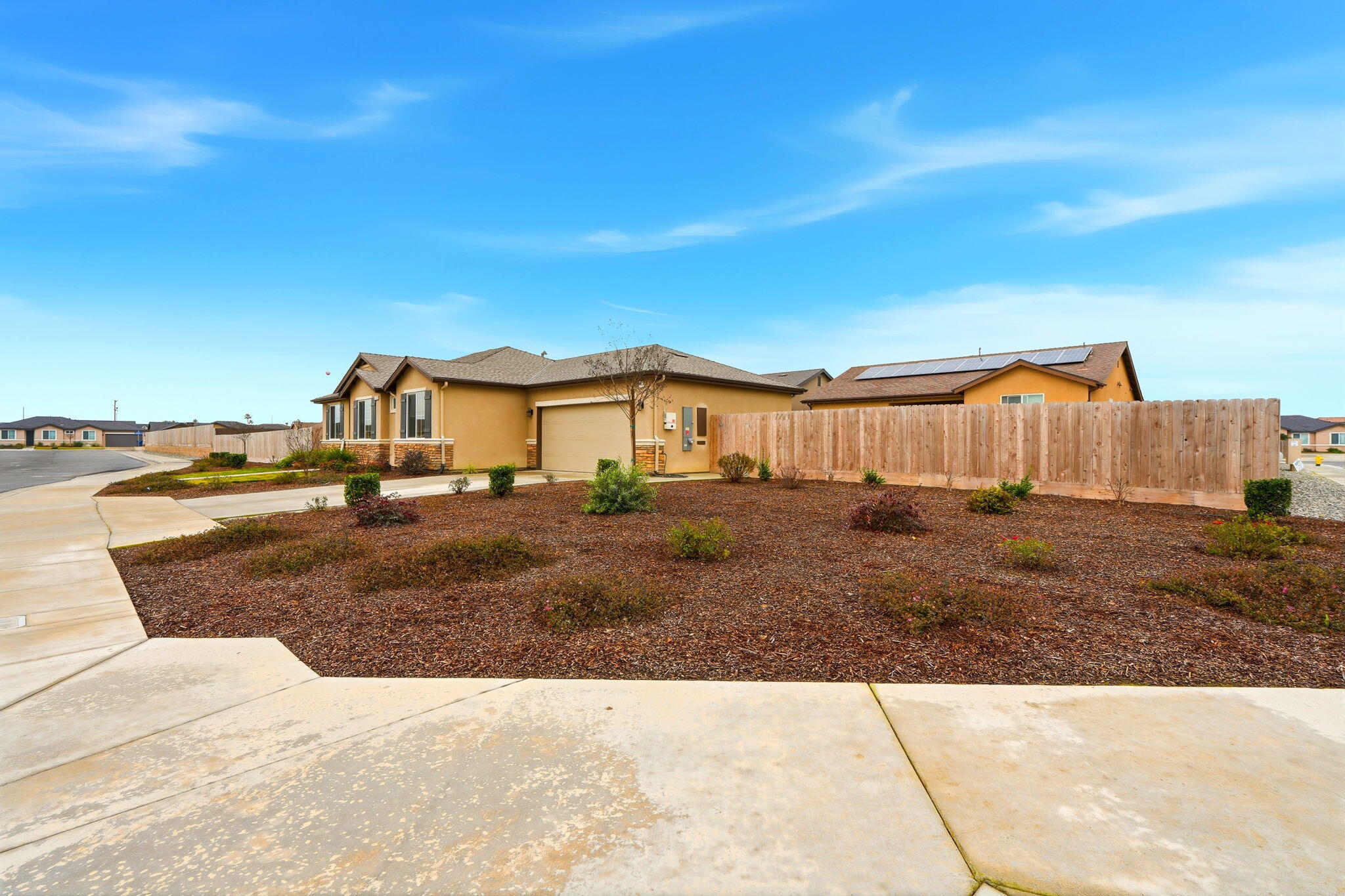 3125 Seymour St, Tulare, CA 93274