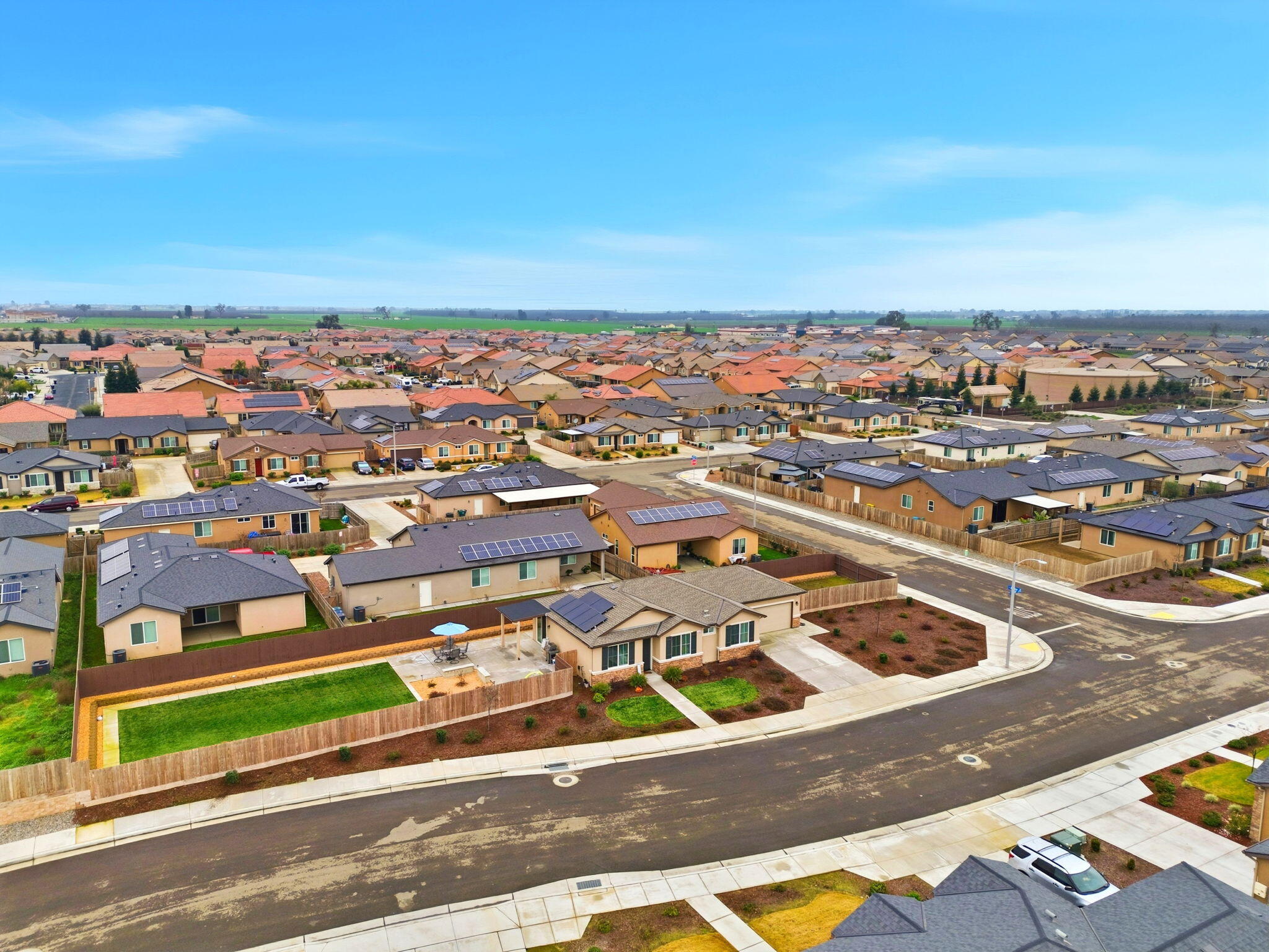 3125 Seymour St, Tulare, CA 93274