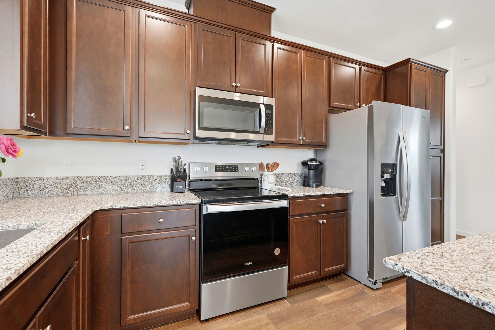 3125 Seymour St, Tulare, CA 93274