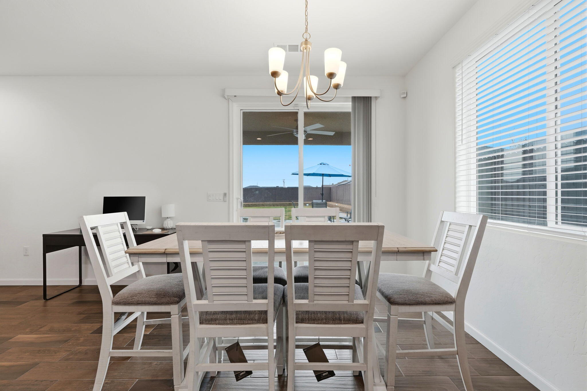 3125 Seymour St, Tulare, CA 93274