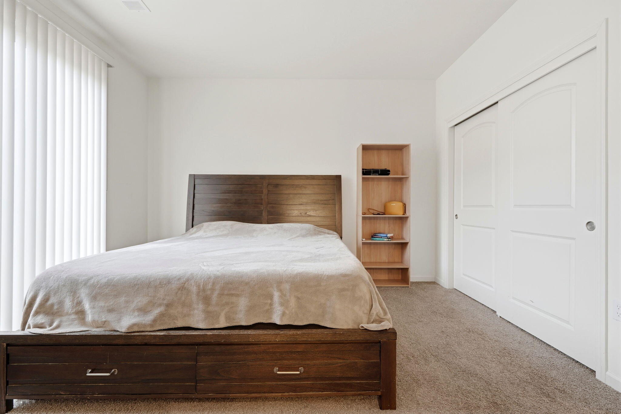 3125 Seymour St, Tulare, CA 93274