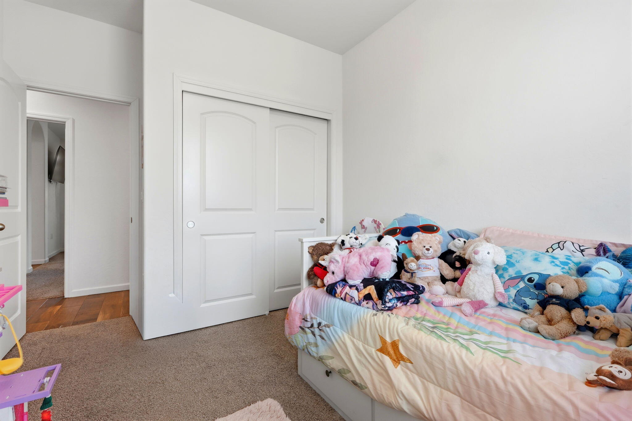 3125 Seymour St, Tulare, CA 93274