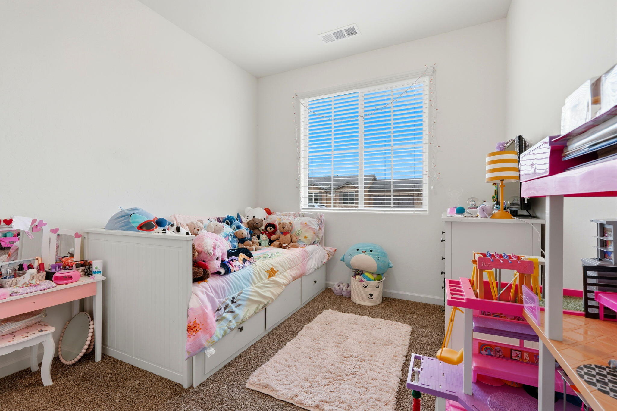 3125 Seymour St, Tulare, CA 93274