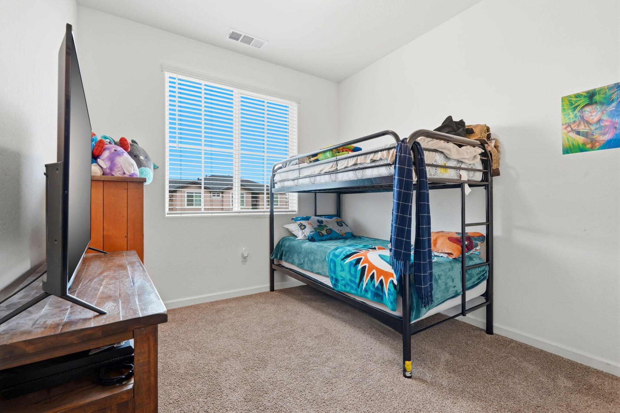 3125 Seymour St, Tulare, CA 93274