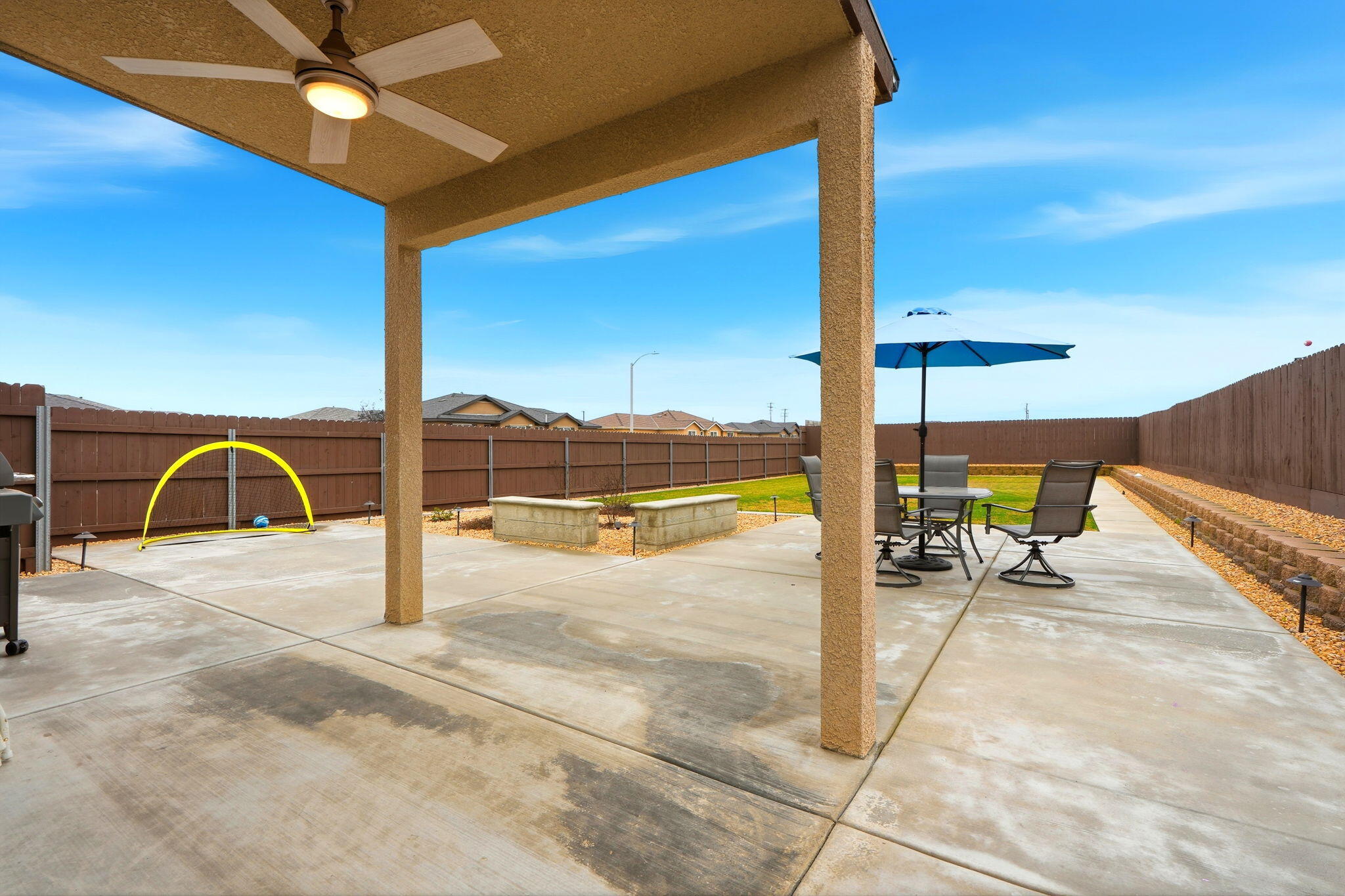 3125 Seymour St, Tulare, CA 93274