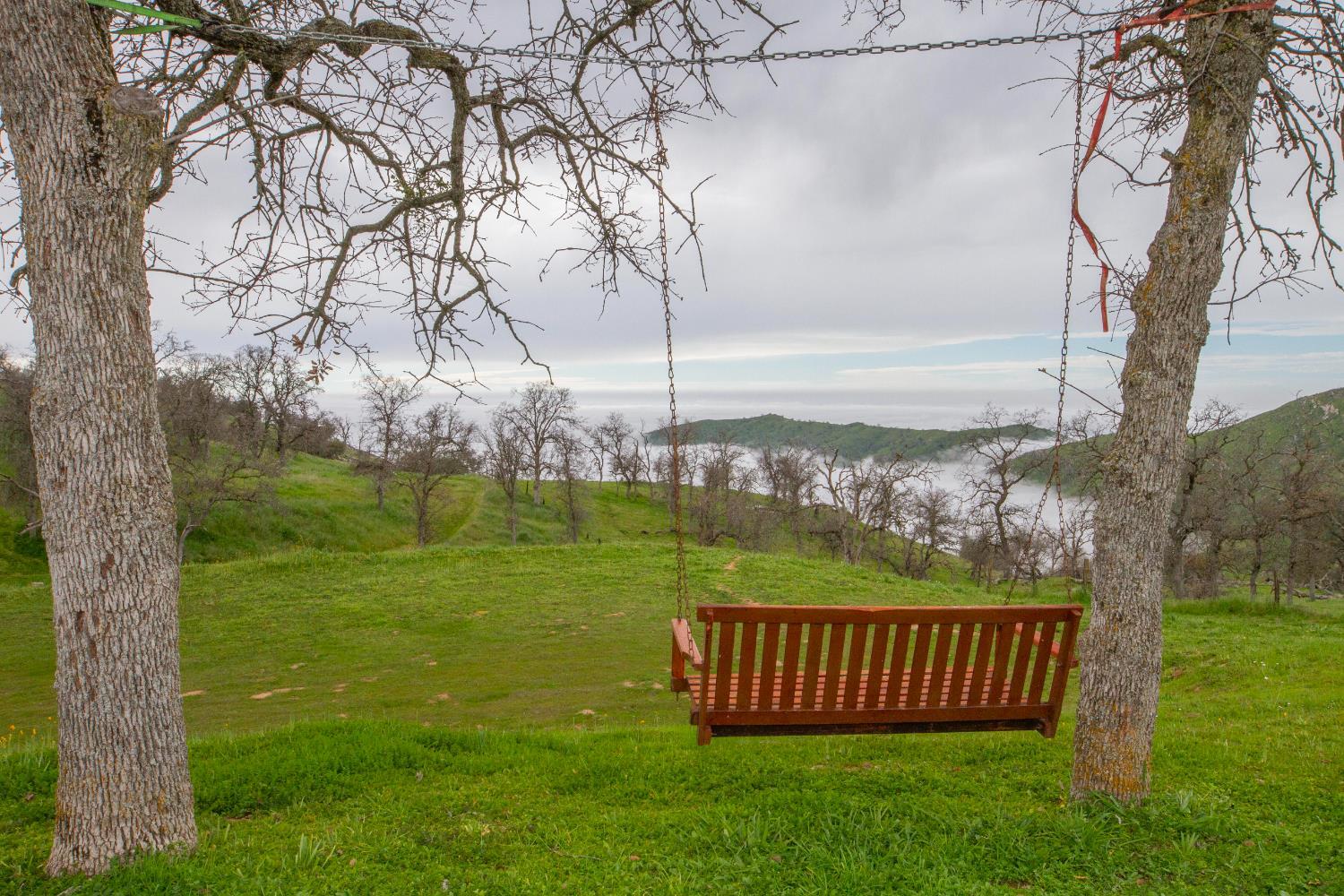 31602 Tumbleweed Ln, Yokuts Valley, CA 93675