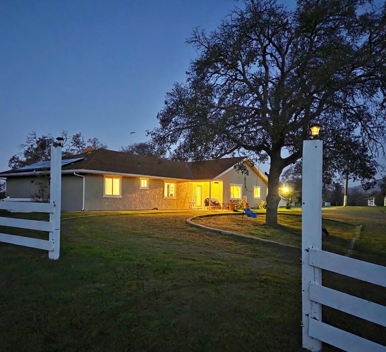 31602 Tumbleweed Ln, Yokuts Valley, CA 93675