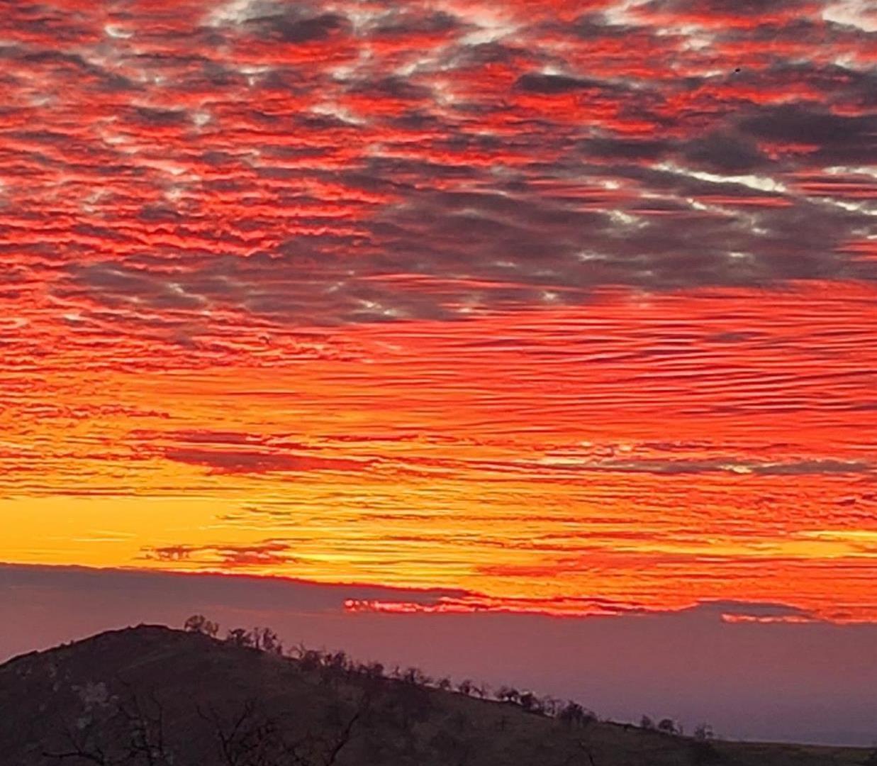 31602 Tumbleweed Ln, Yokuts Valley, CA 93675