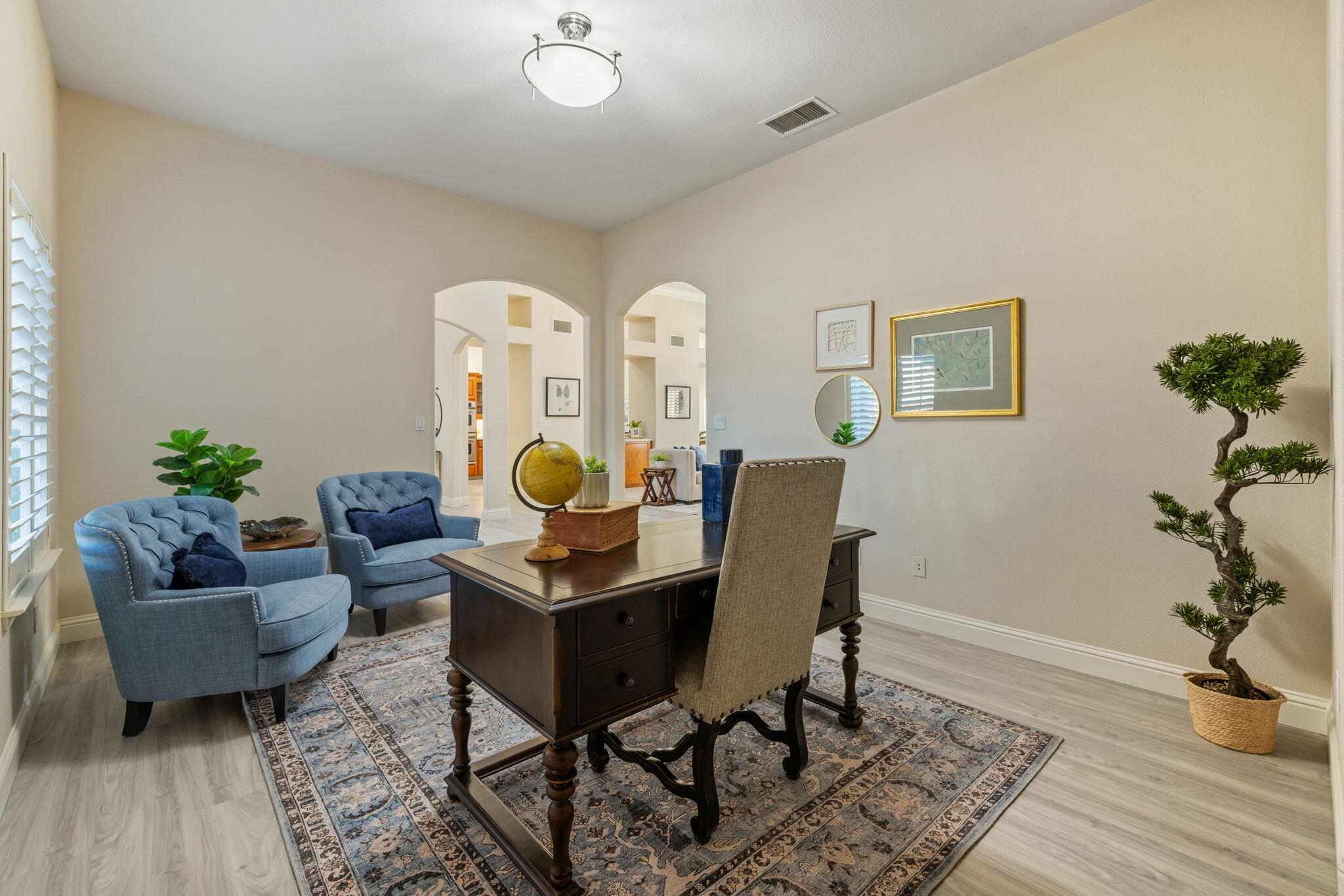 239 N Preston St, Visalia, CA 93291