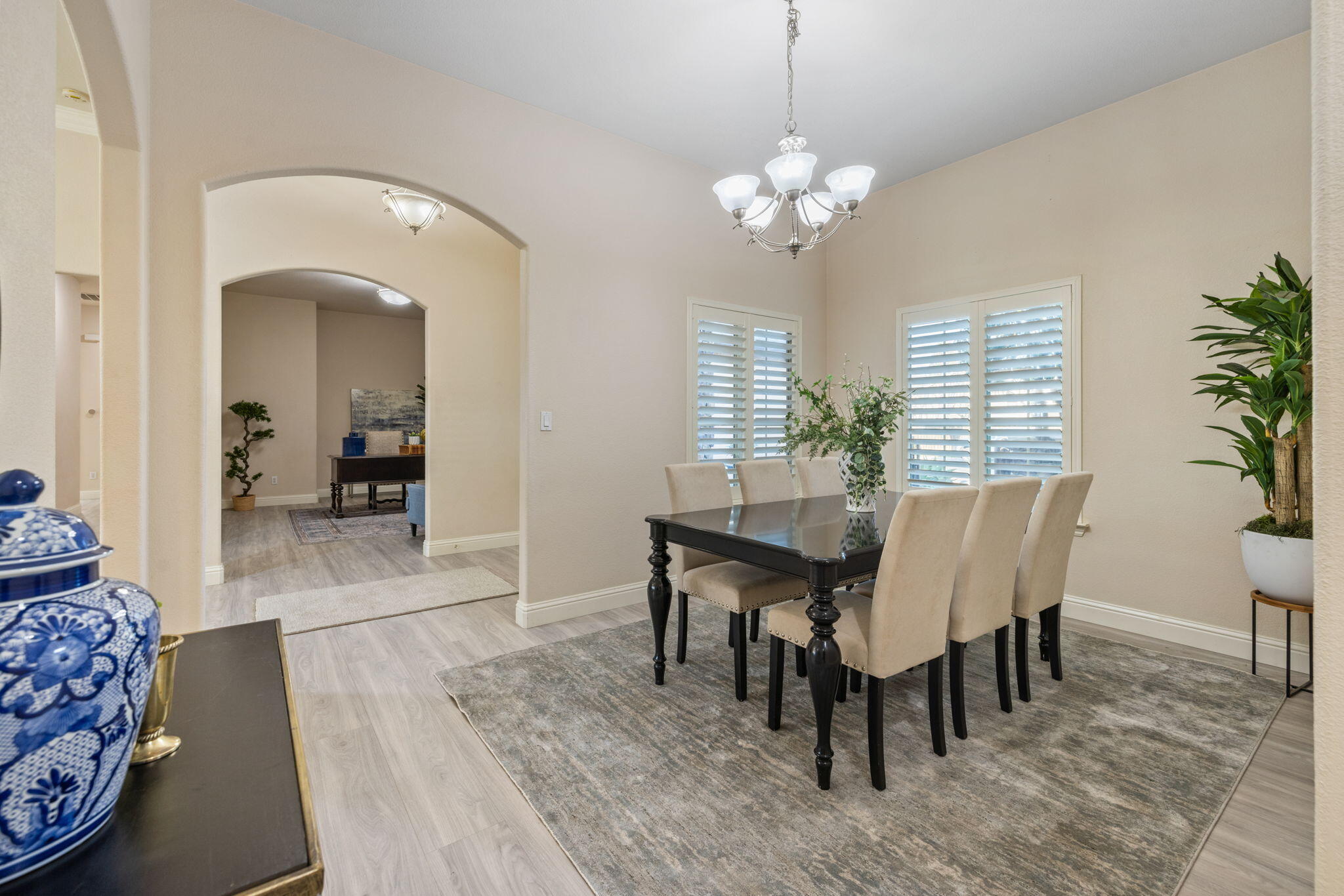 239 N Preston St, Visalia, CA 93291