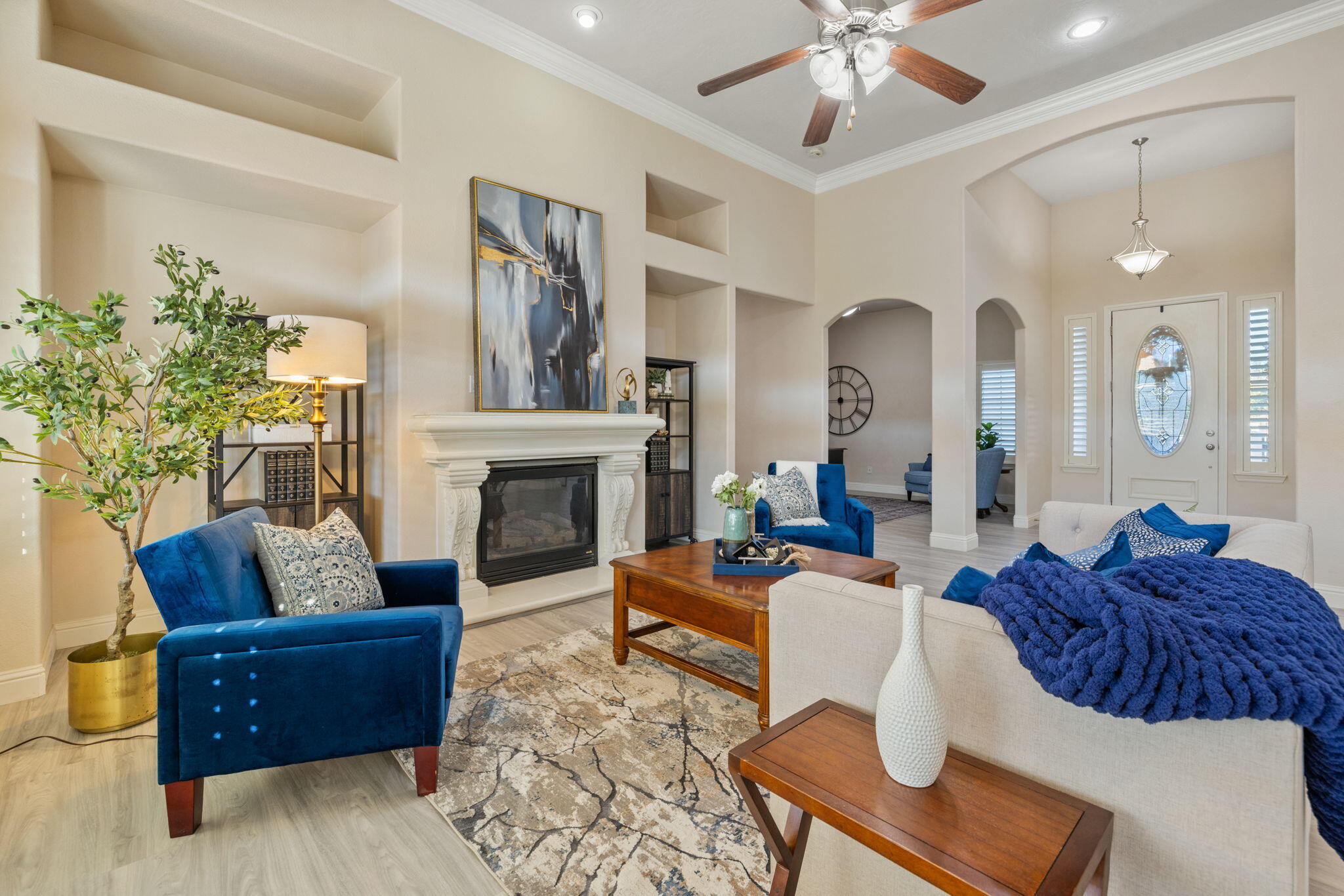 239 N Preston St, Visalia, CA 93291