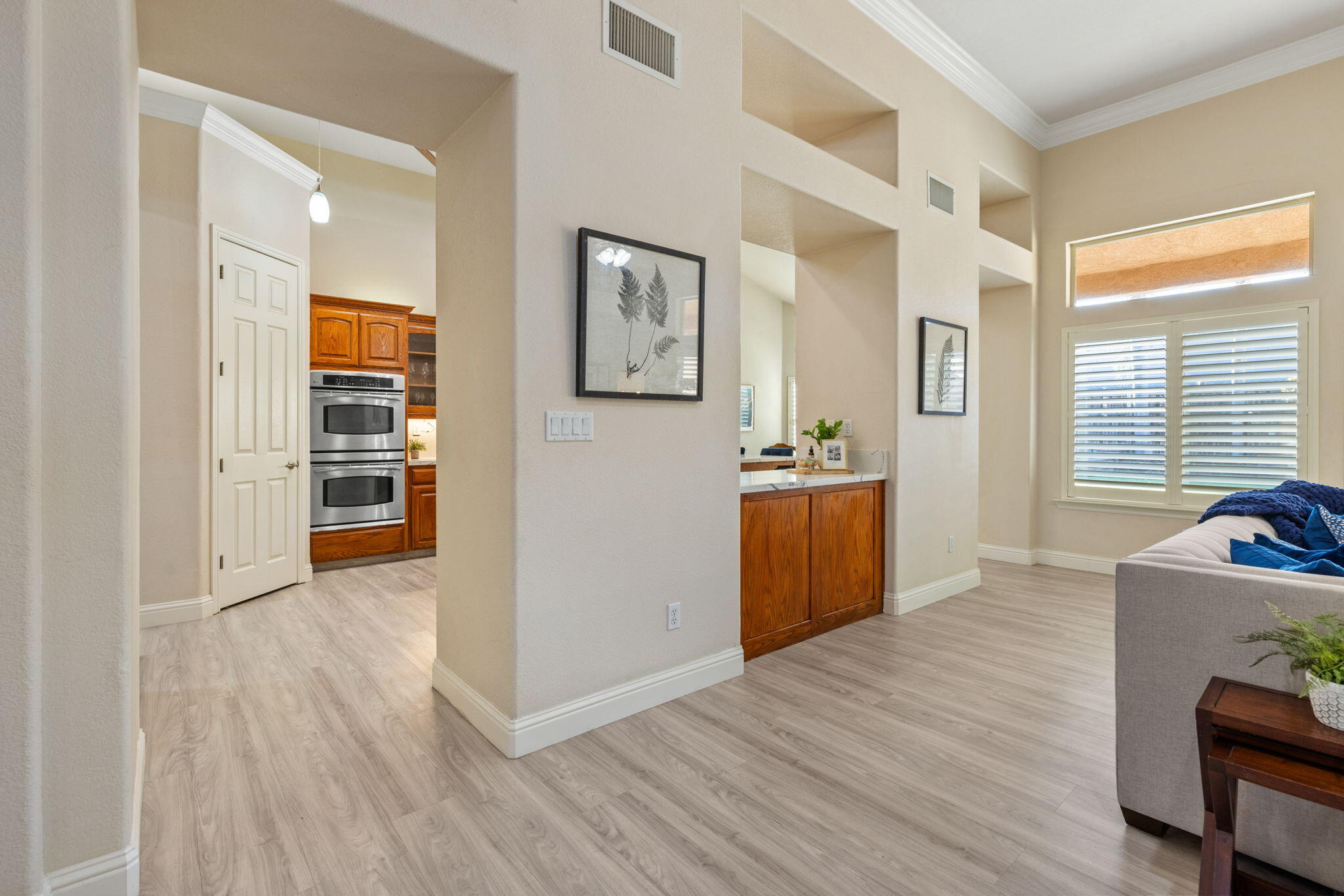 239 N Preston St, Visalia, CA 93291