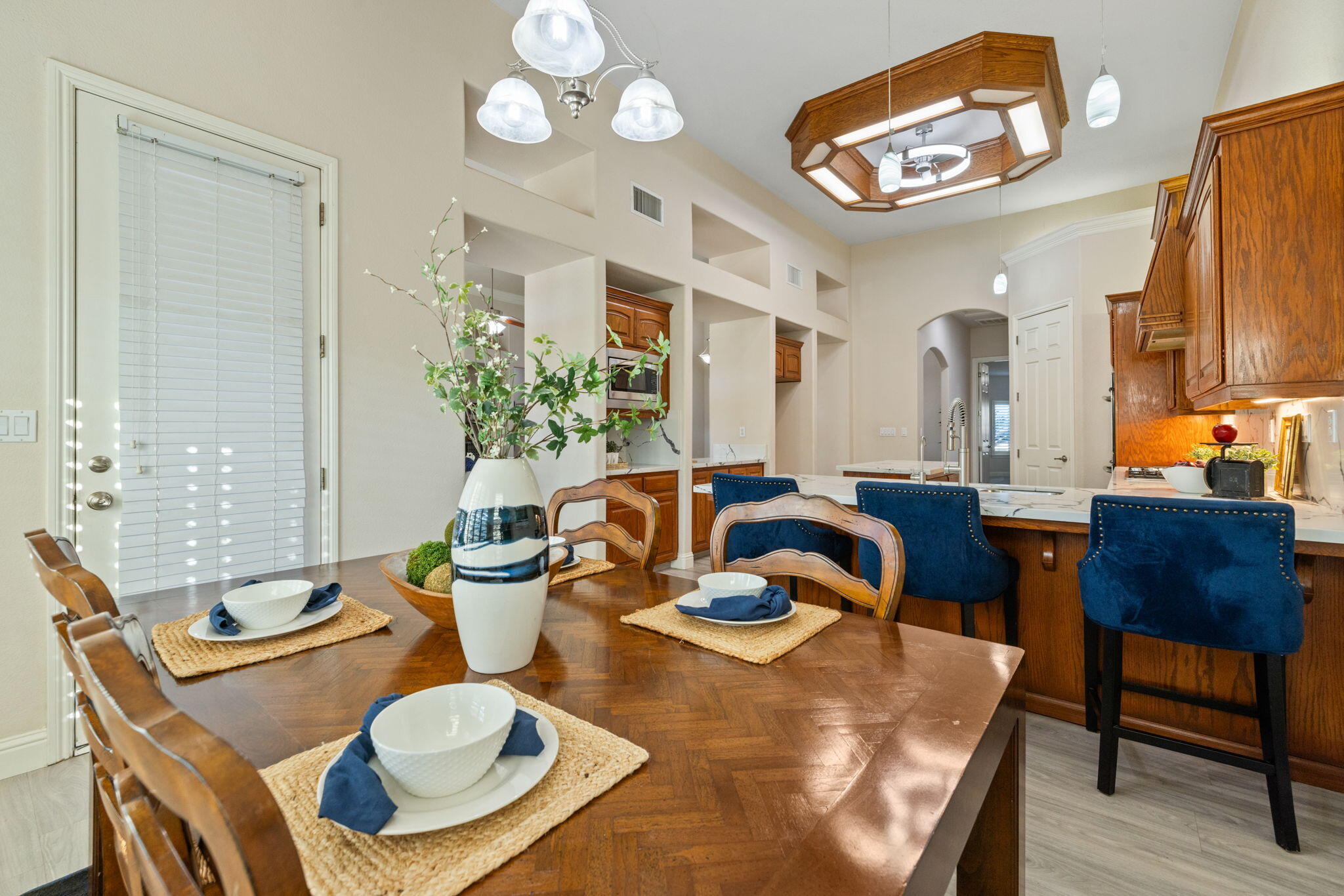 239 N Preston St, Visalia, CA 93291