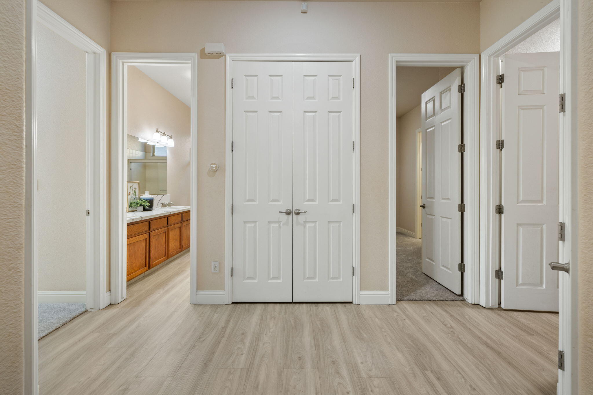 239 N Preston St, Visalia, CA 93291