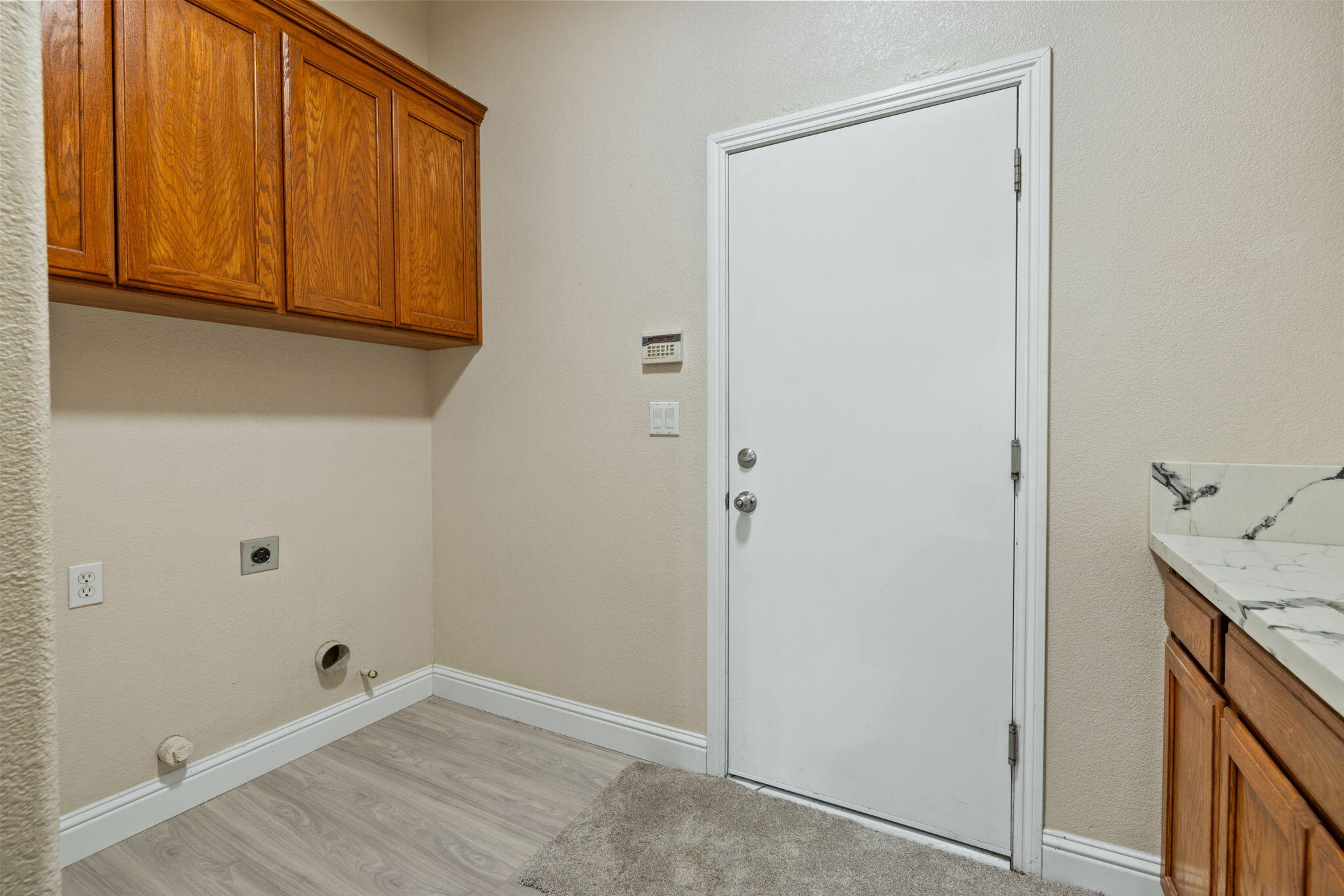 239 N Preston St, Visalia, CA 93291