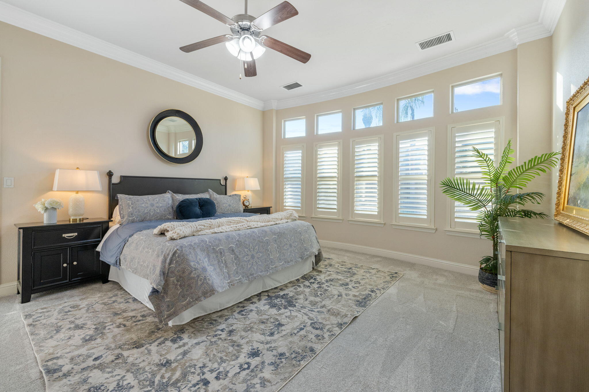 239 N Preston St, Visalia, CA 93291