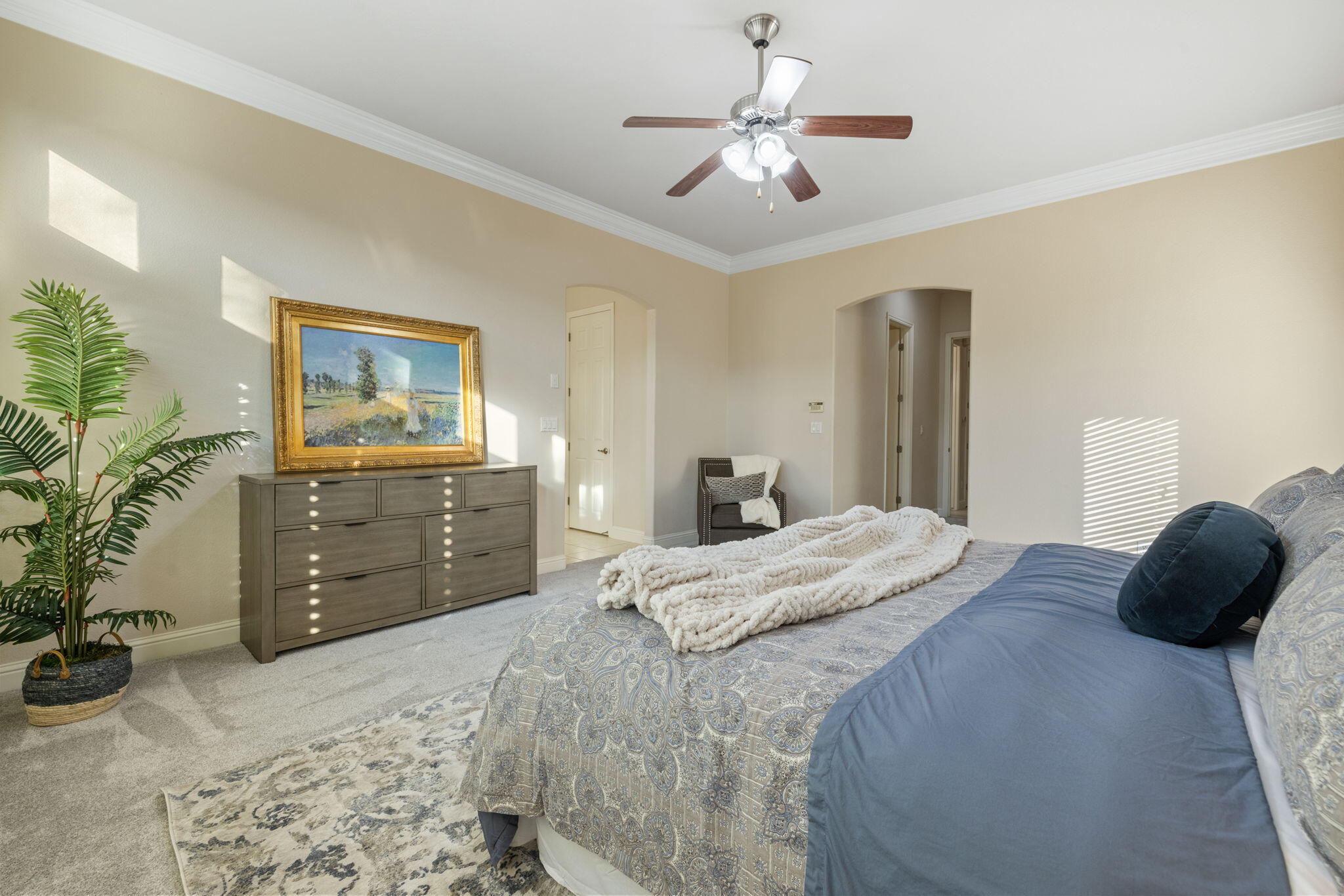 239 N Preston St, Visalia, CA 93291