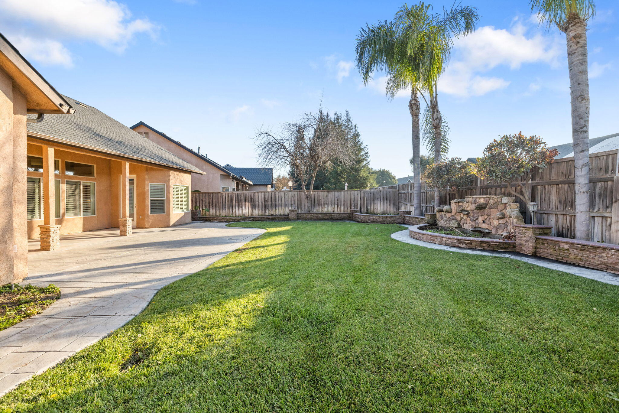 239 N Preston St, Visalia, CA 93291