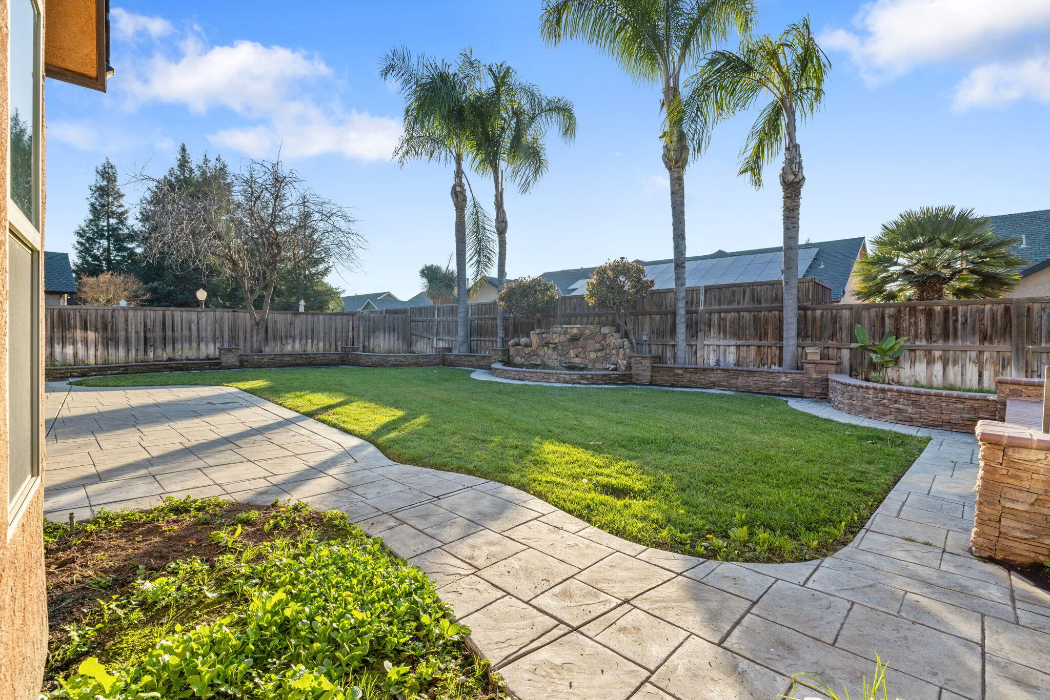 239 N Preston St, Visalia, CA 93291