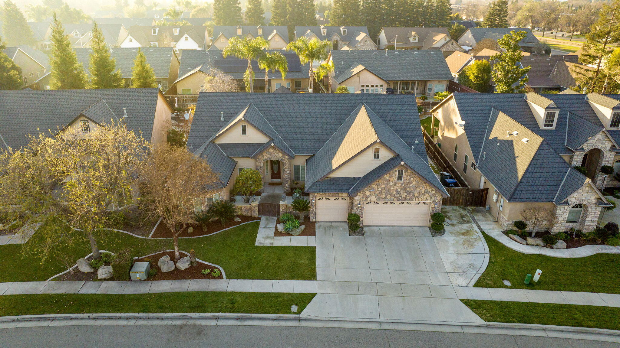 239 N Preston St, Visalia, CA 93291