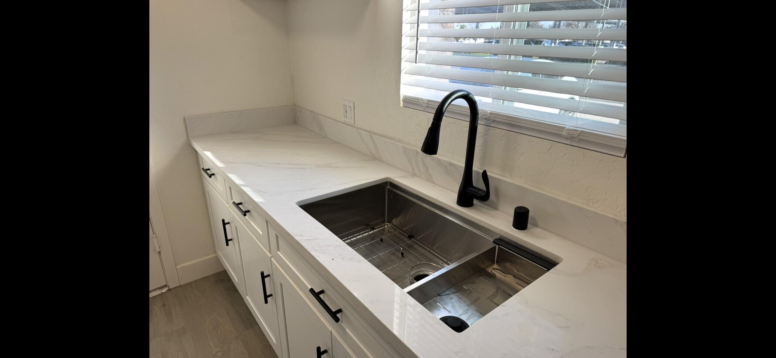 1502 W Tulare Ave, Visalia, CA 93277