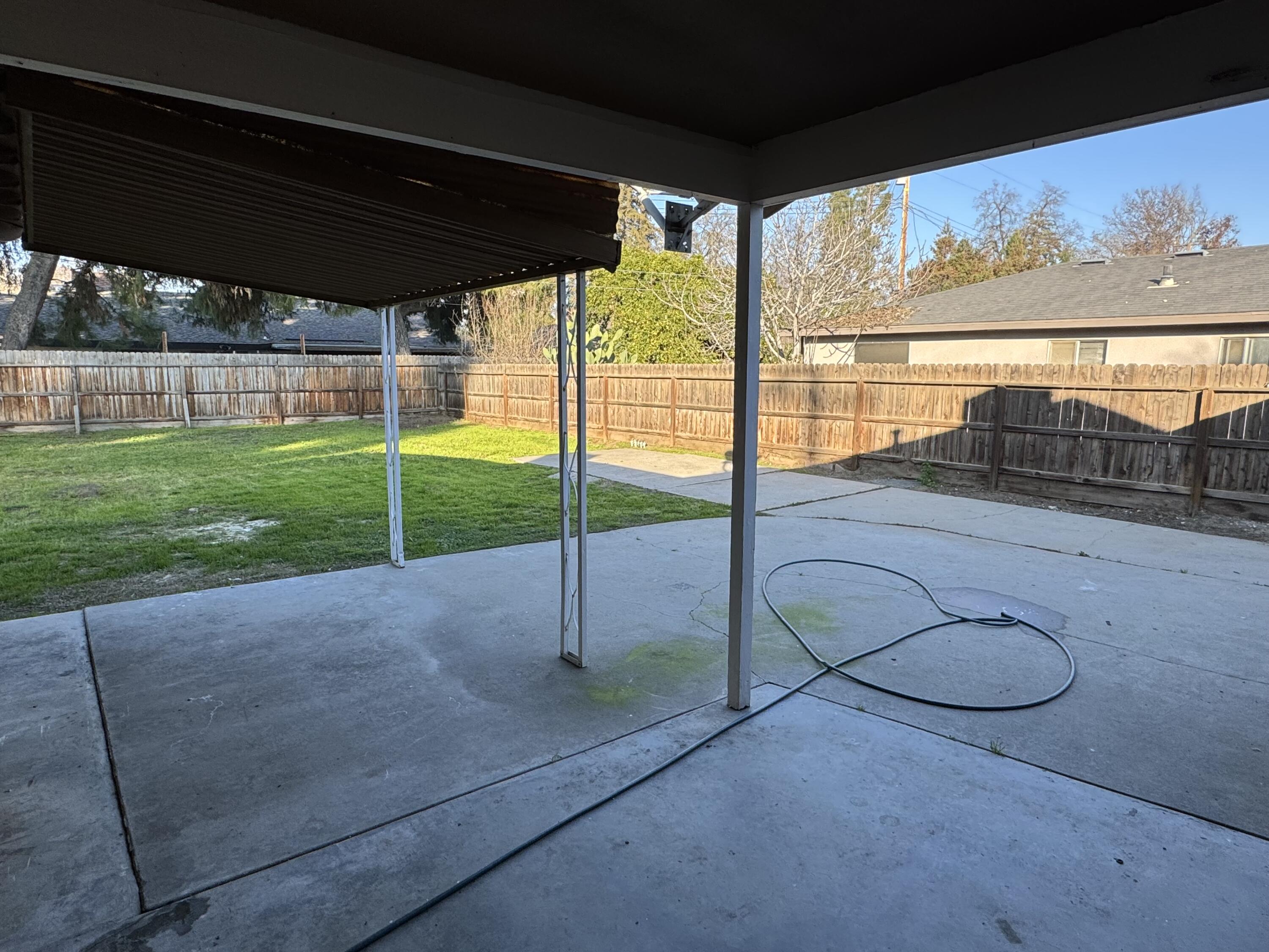 1502 W Tulare Ave, Visalia, CA 93277