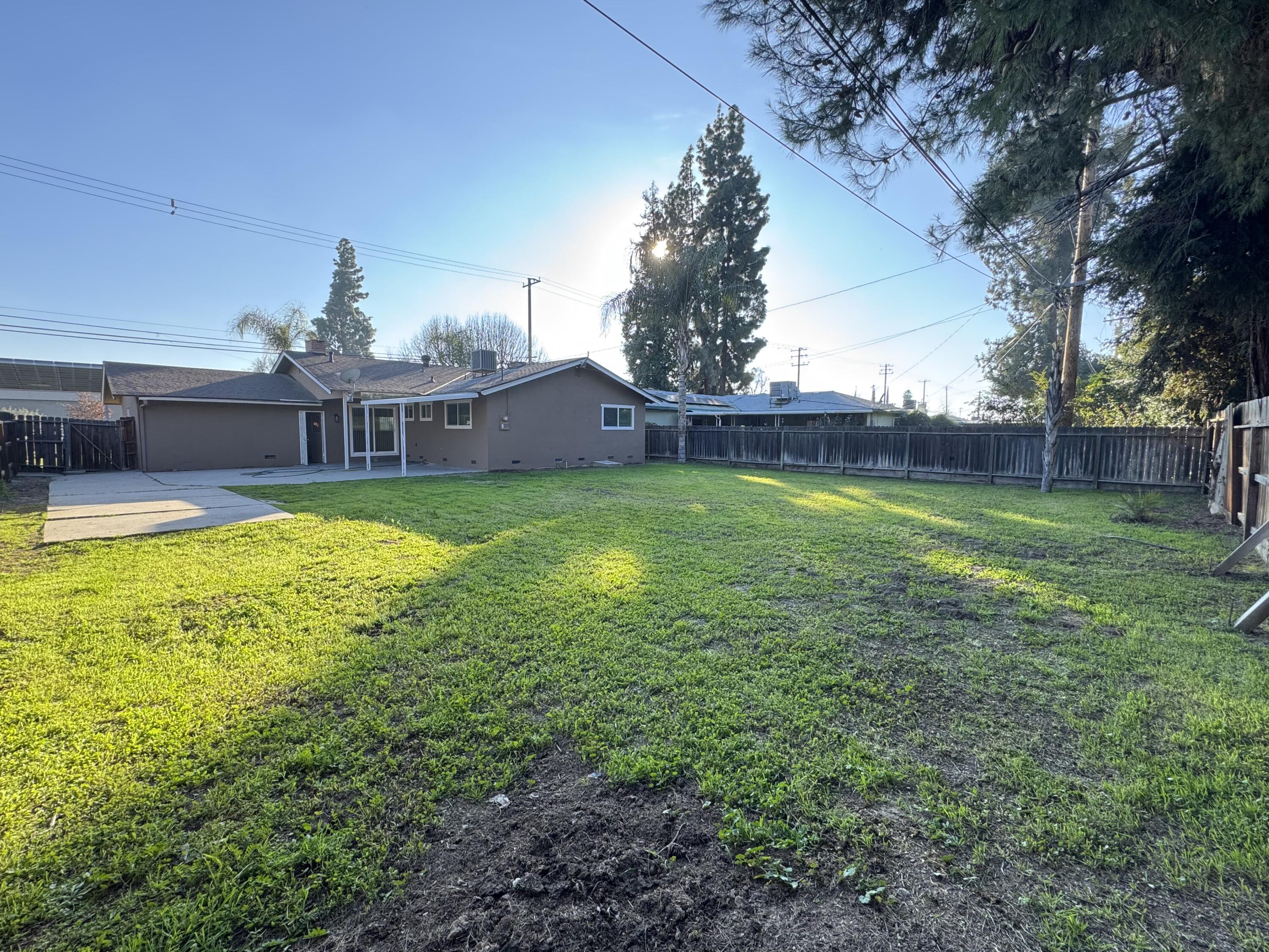 1502 W Tulare Ave, Visalia, CA 93277