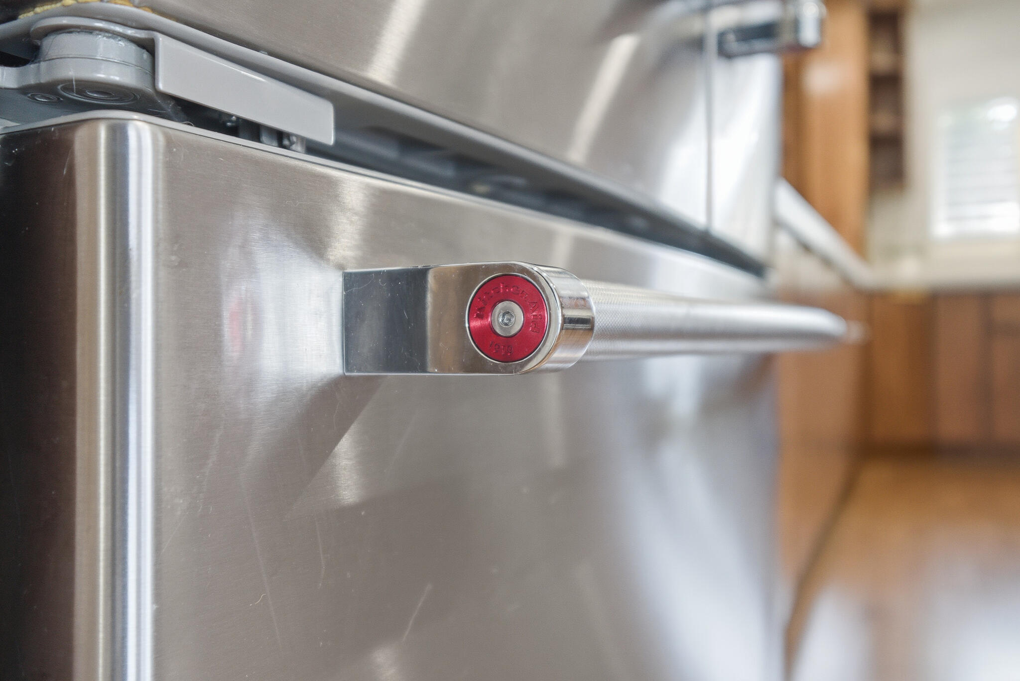 715 S Edwards Ct, Visalia, CA 93277