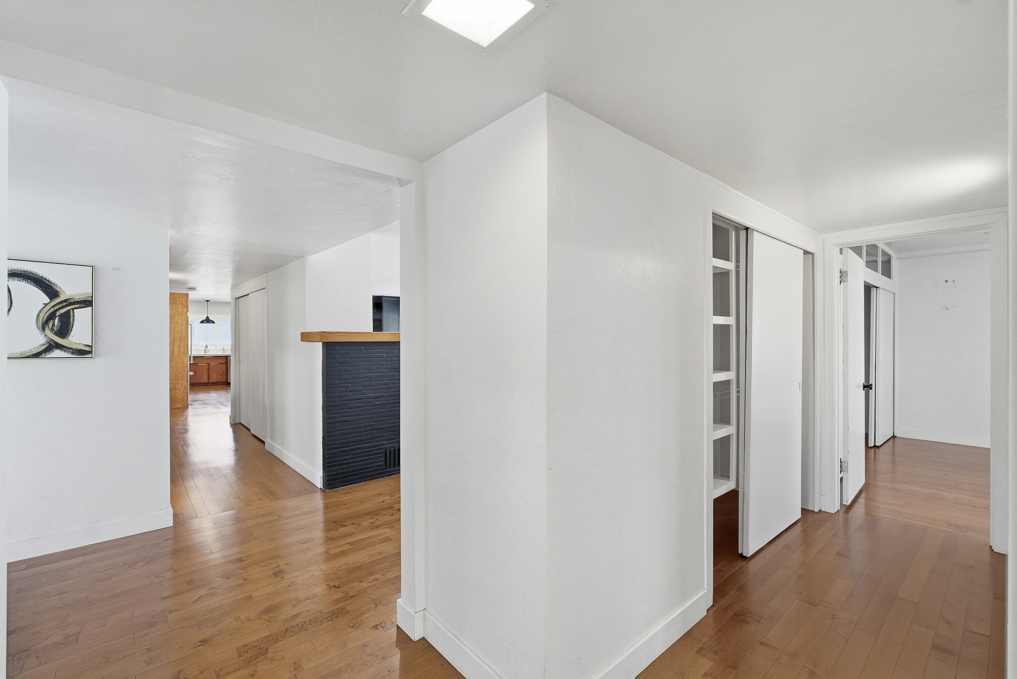 715 S Edwards Ct, Visalia, CA 93277