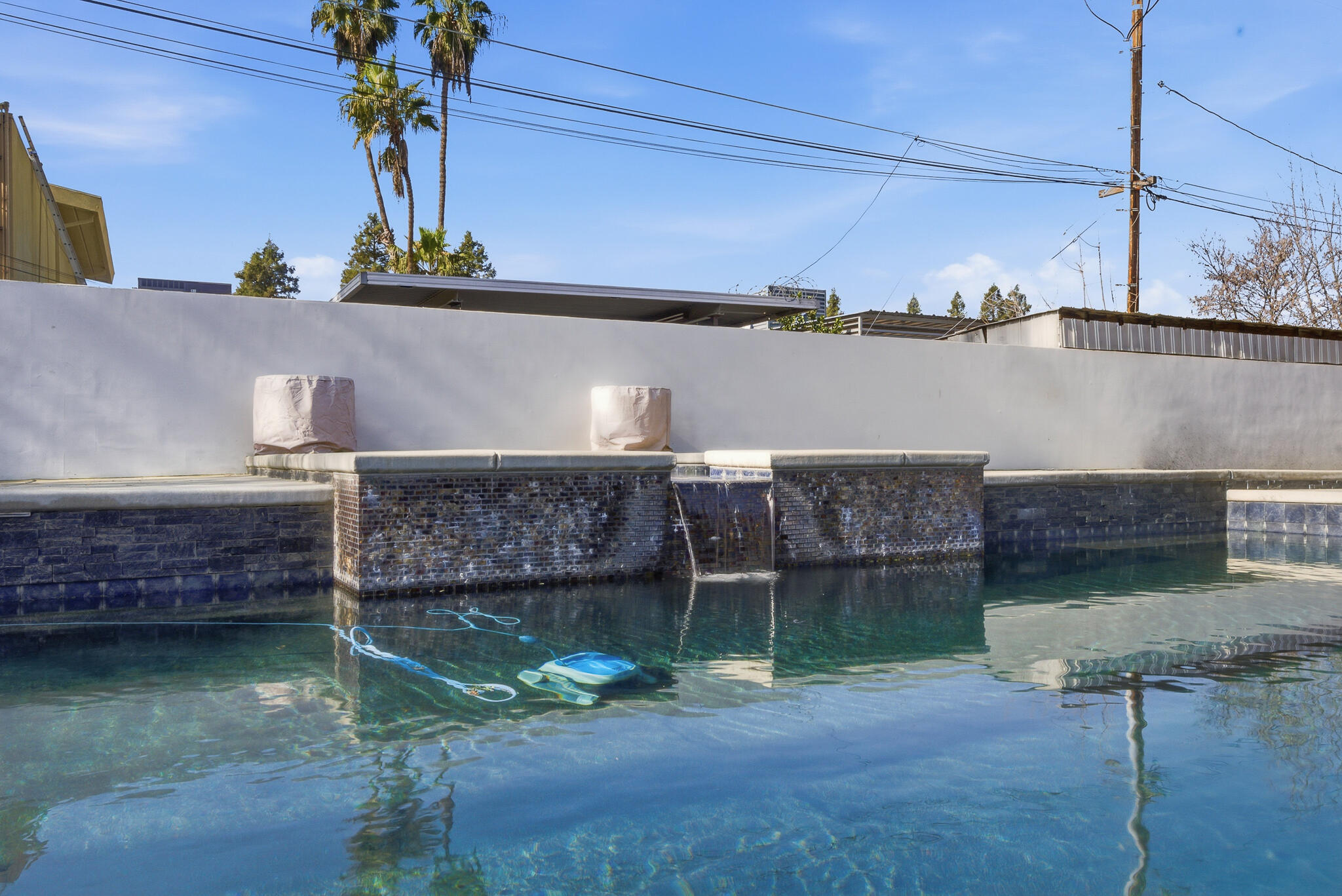 715 S Edwards Ct, Visalia, CA 93277